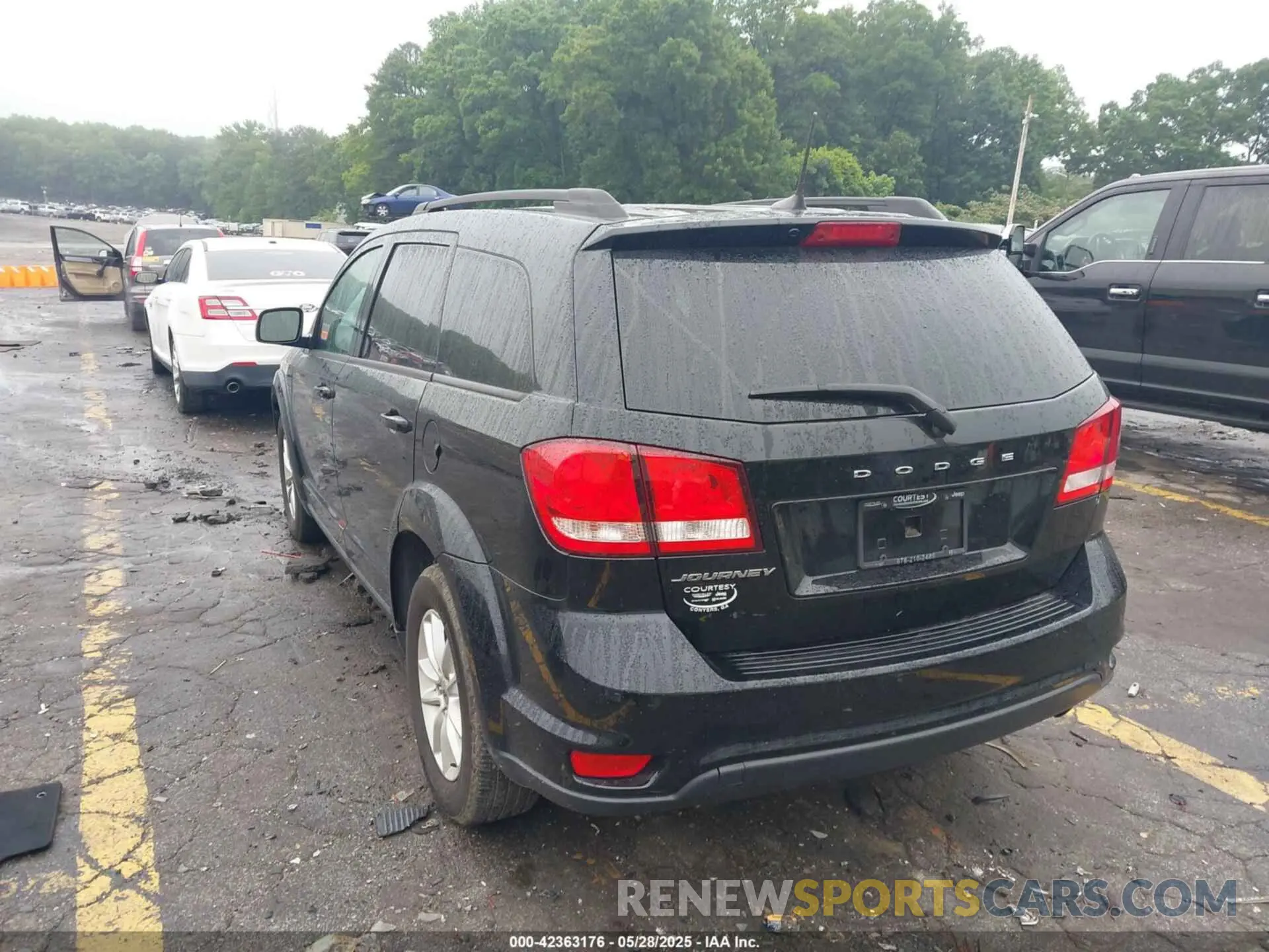 3 fotografías del automóvil dañado 3C4PDCBB1KT870039 DODGE JOURNEY 2019