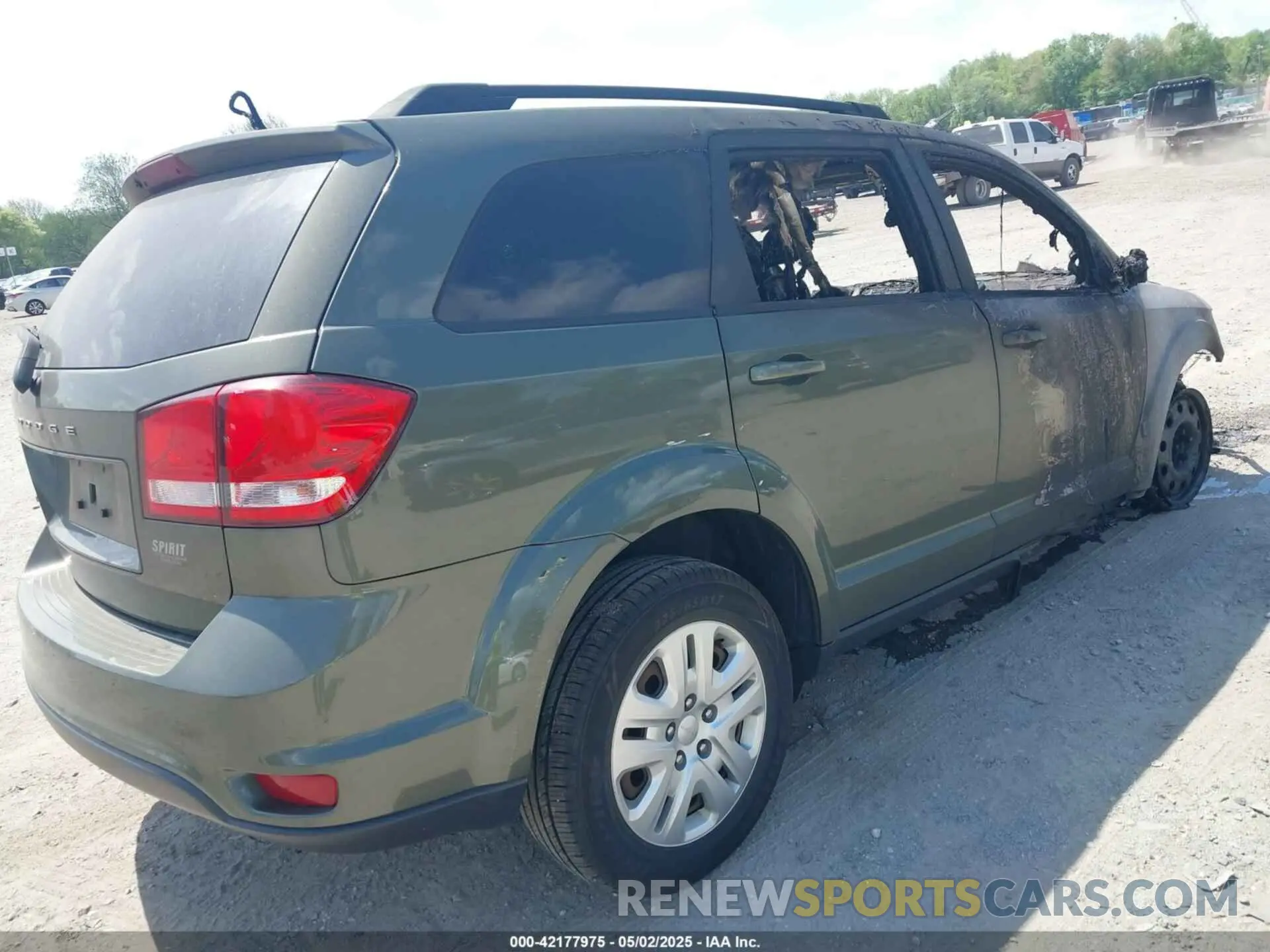 4 fotografías del automóvil dañado 3C4PDCBB4KT732026 DODGE JOURNEY 2019