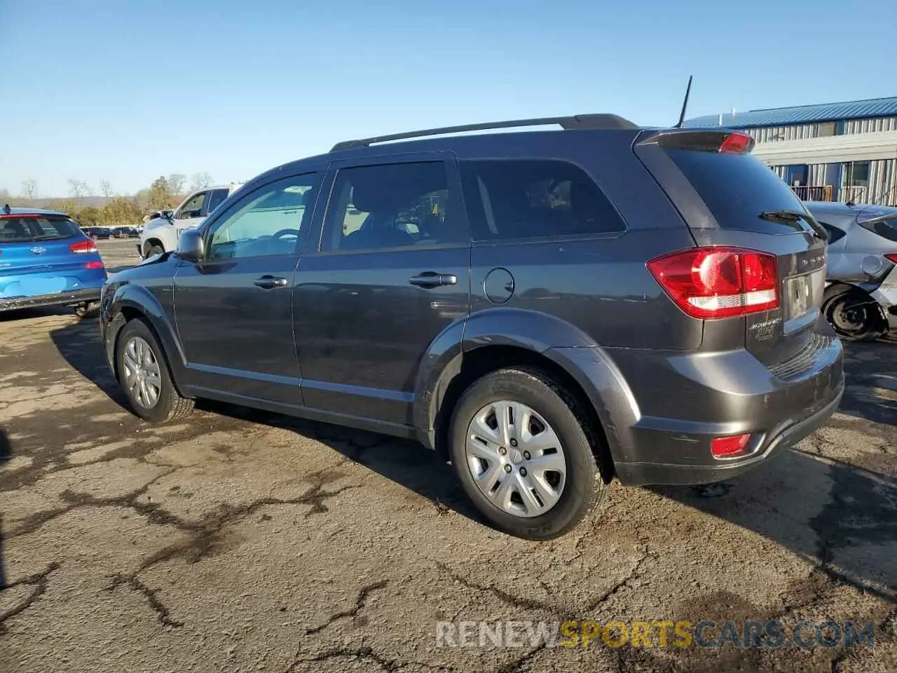 2 fotografías del automóvil dañado 3C4PDCBB4KT845488 DODGE JOURNEY 2019