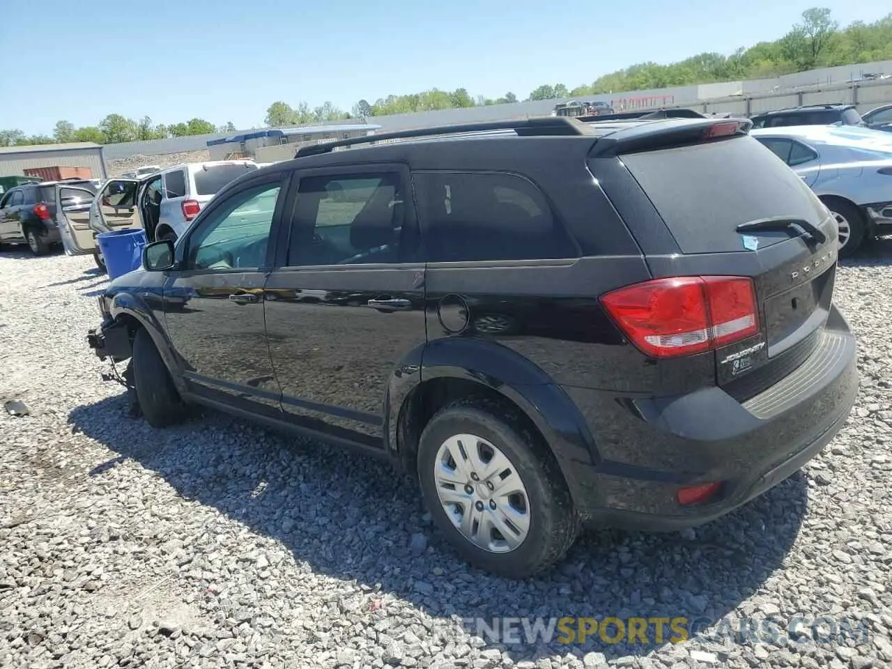 2 fotografías del automóvil dañado 3C4PDCBB6KT837618 DODGE JOURNEY 2019
