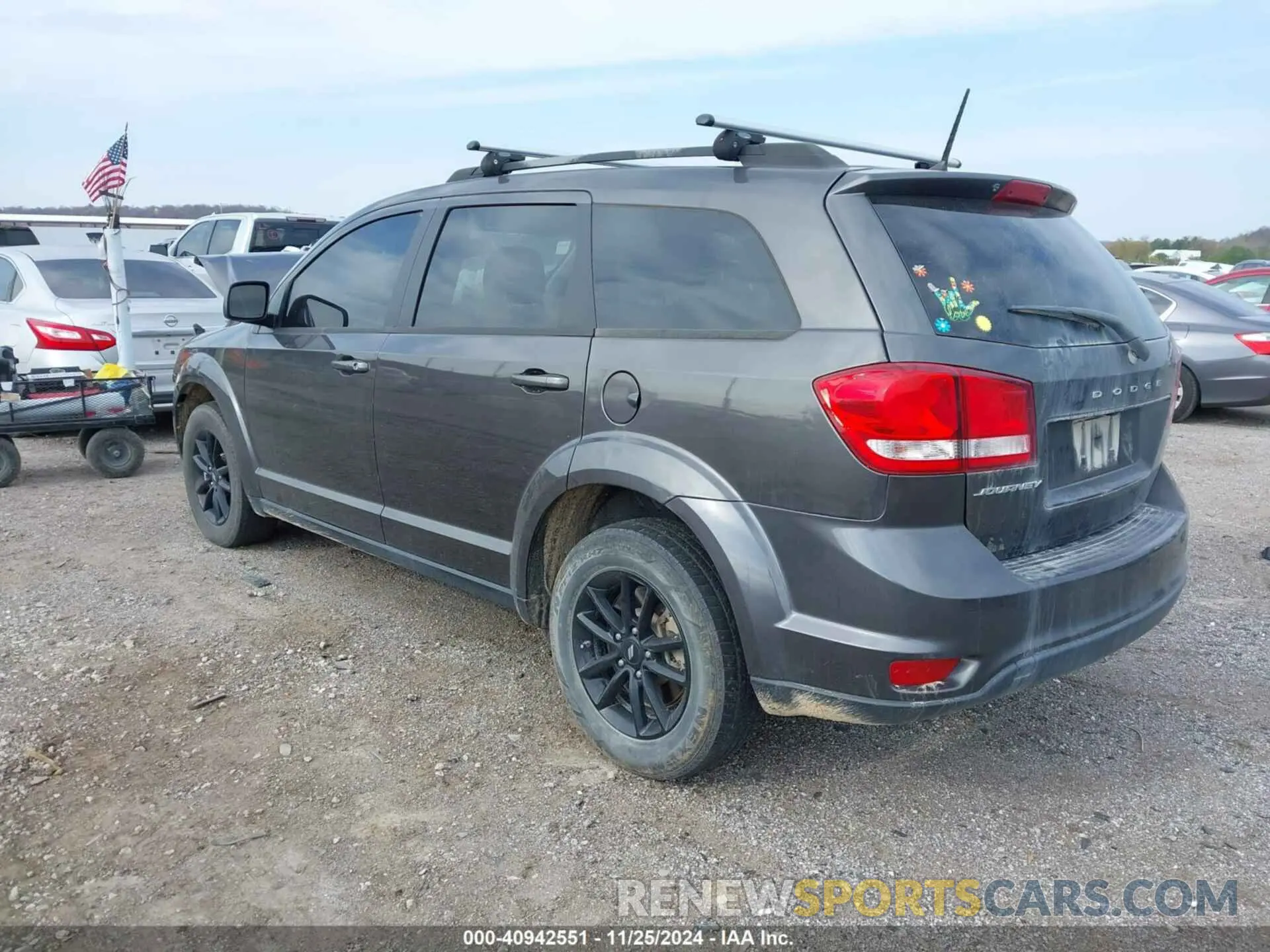 3 fotografías del automóvil dañado 3C4PDCBB8KT872368 DODGE JOURNEY 2019