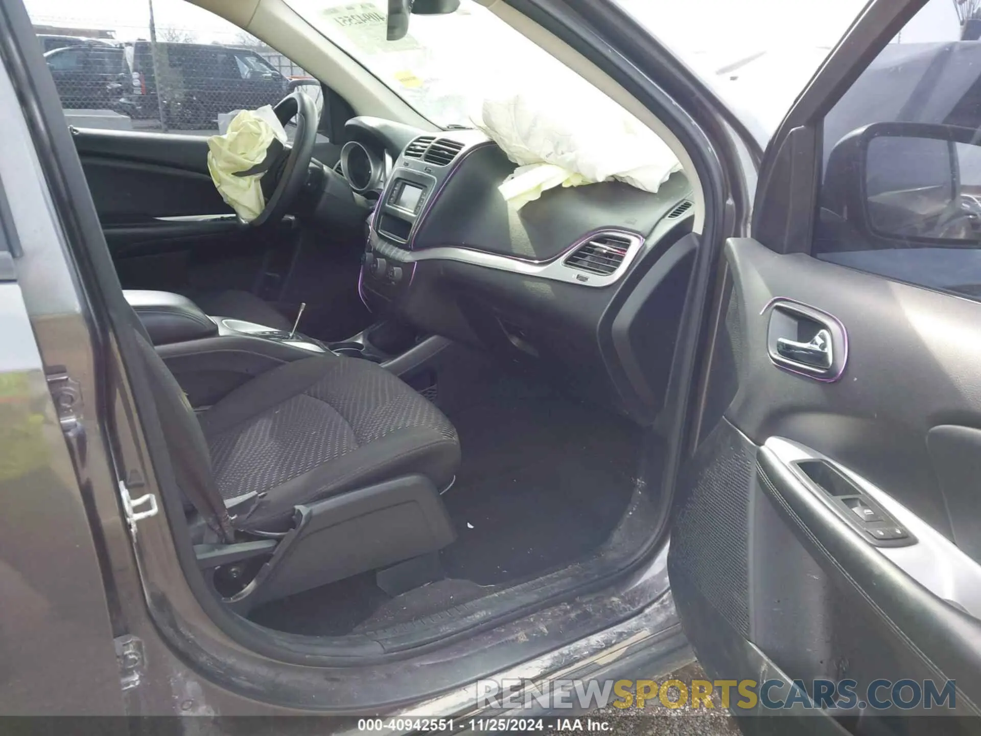 5 fotografías del automóvil dañado 3C4PDCBB8KT872368 DODGE JOURNEY 2019