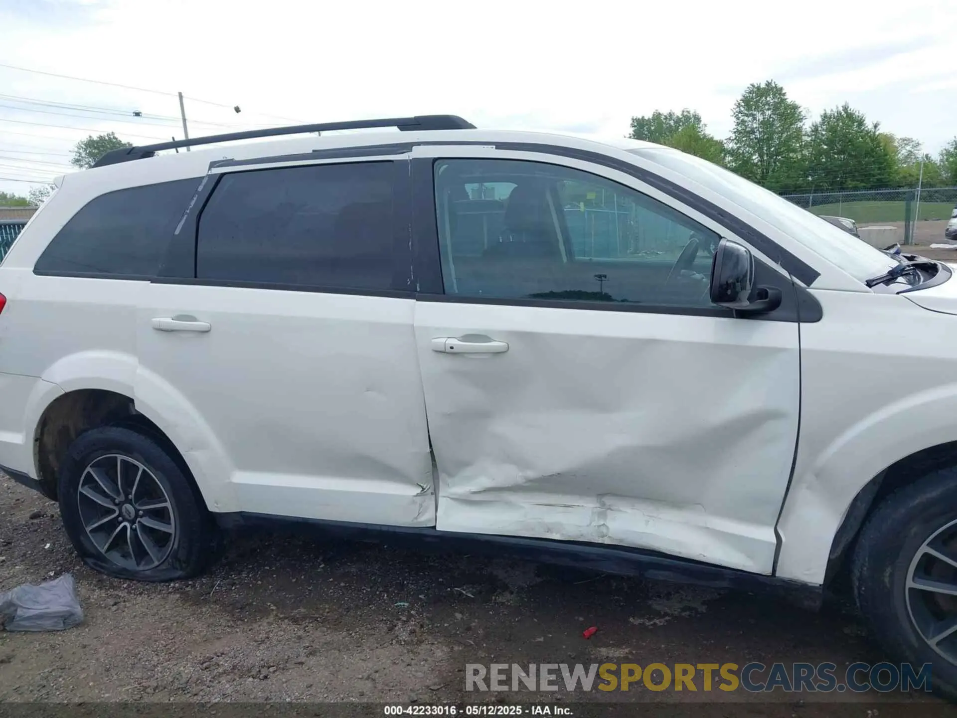 13 fotografías del automóvil dañado 3C4PDCBBXKT738042 DODGE JOURNEY 2019