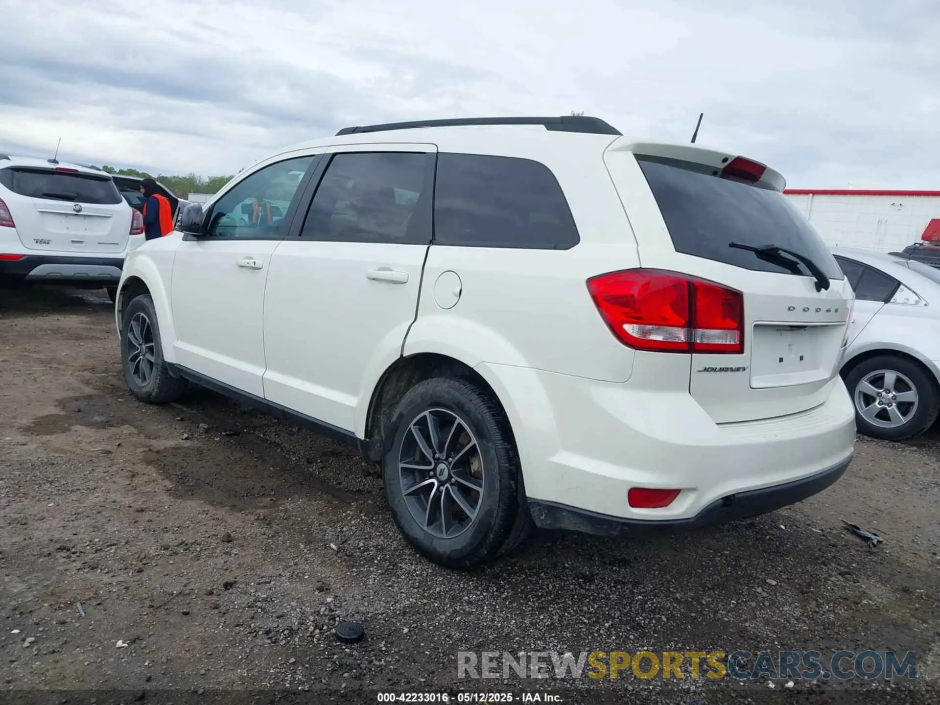 3 fotografías del automóvil dañado 3C4PDCBBXKT738042 DODGE JOURNEY 2019