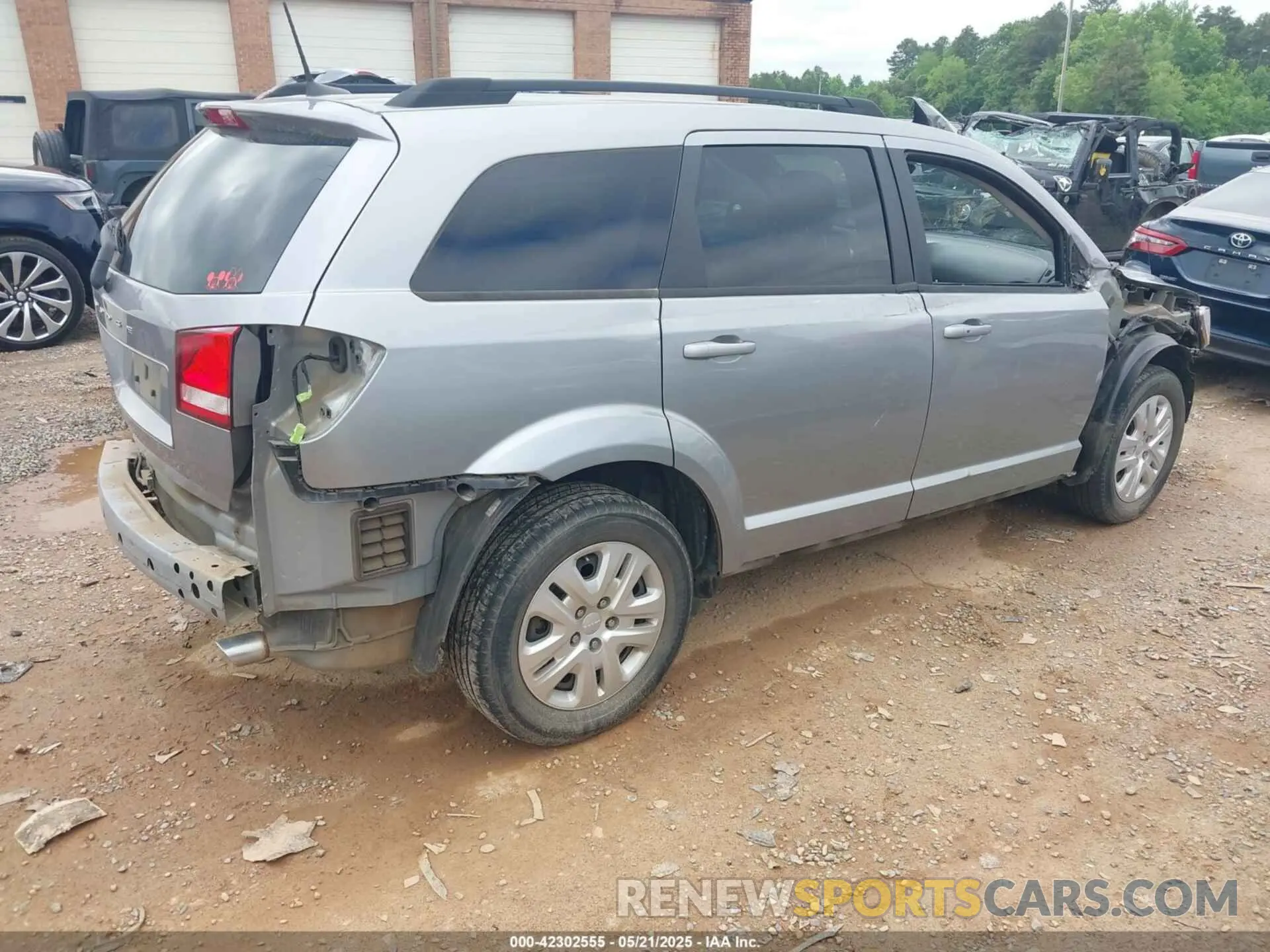 4 fotografías del automóvil dañado 3C4PDCBG1KT701313 DODGE JOURNEY 2019