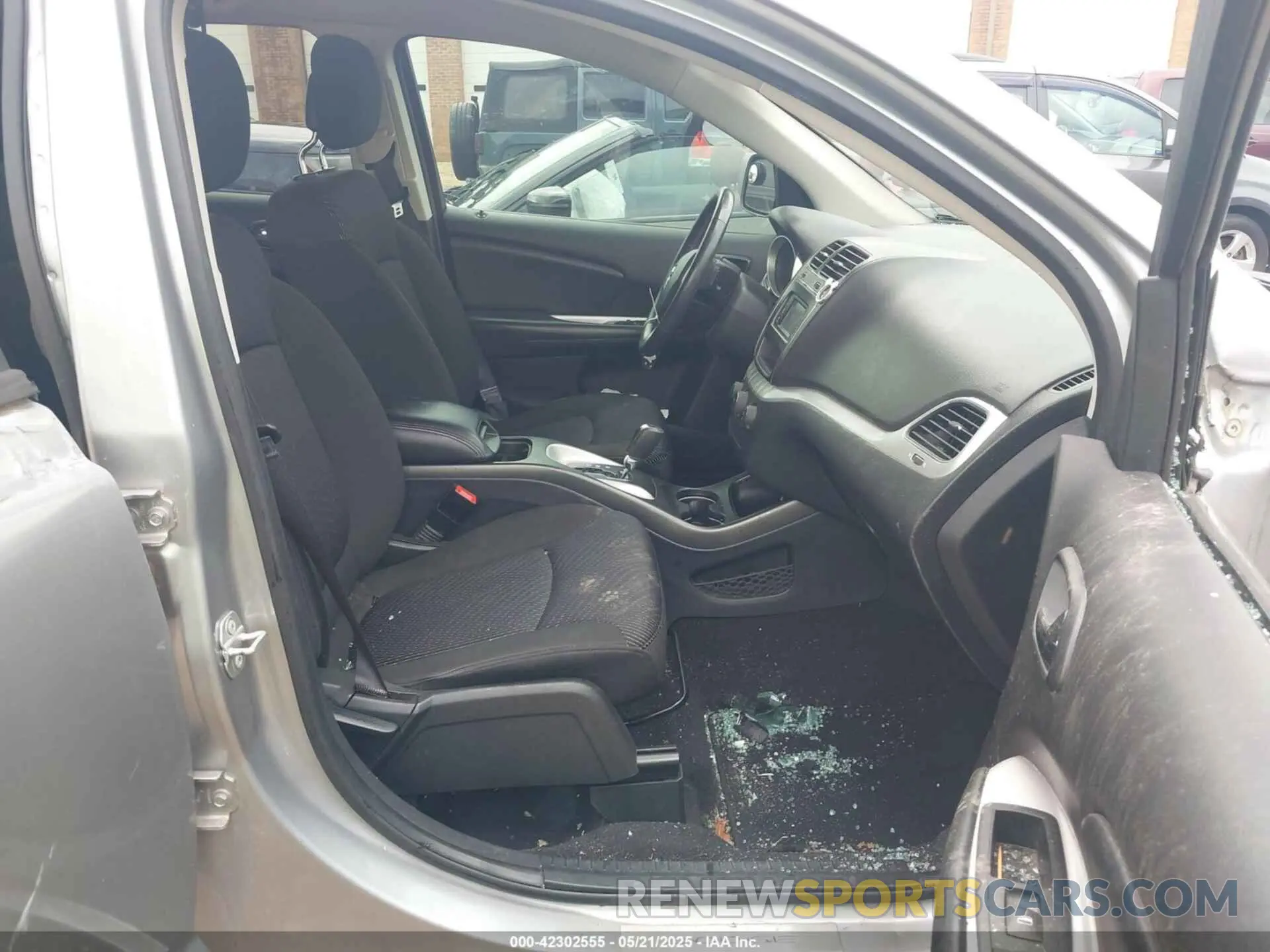 5 fotografías del automóvil dañado 3C4PDCBG1KT701313 DODGE JOURNEY 2019