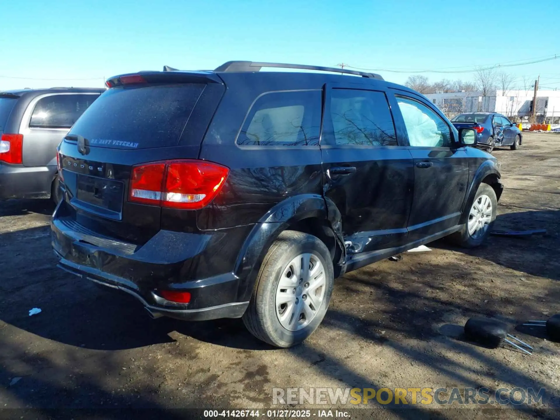4 fotografías del automóvil dañado 3C4PDCBG6KT874924 DODGE JOURNEY 2019