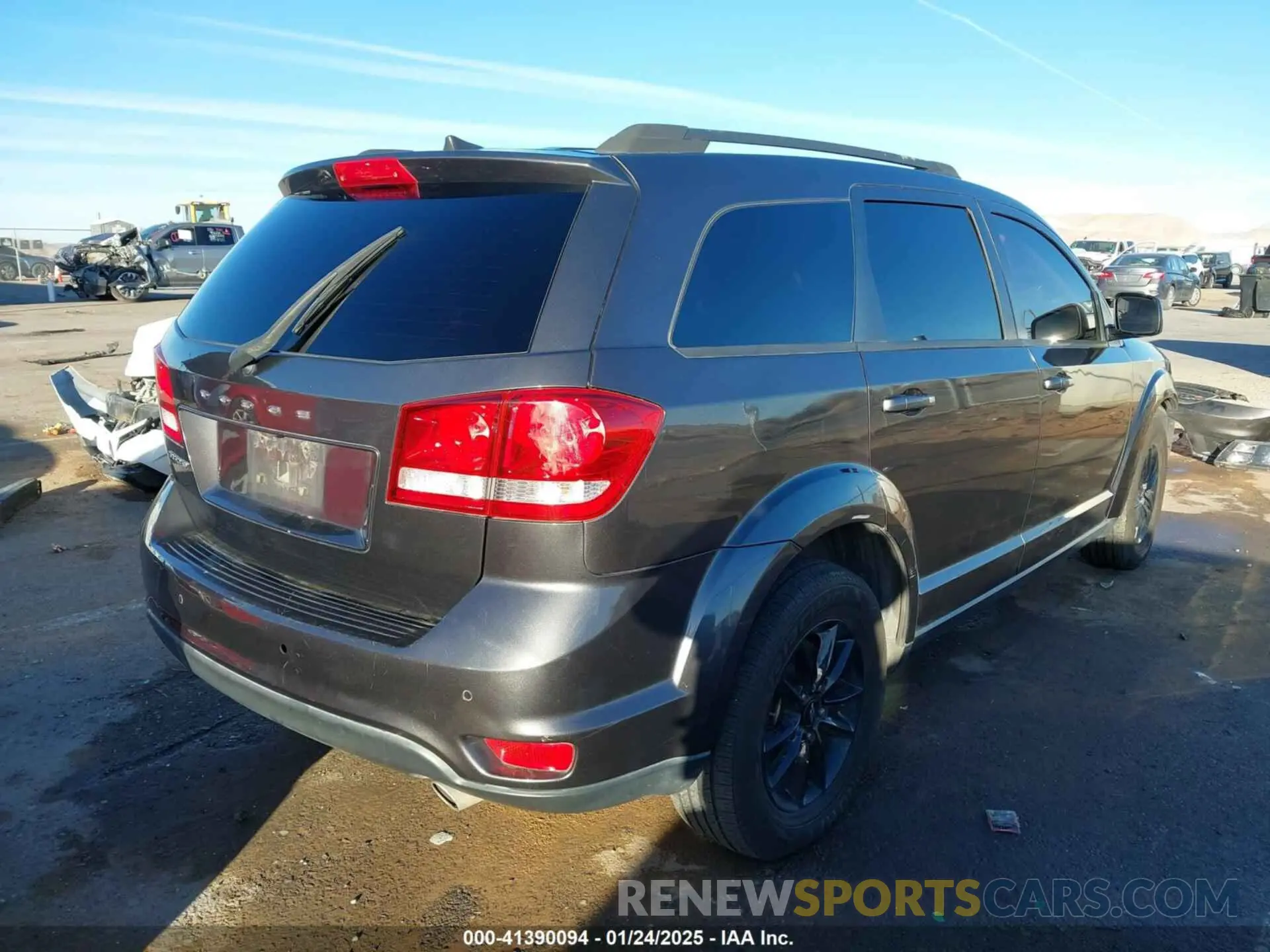 4 fotografías del automóvil dañado 3C4PDCBG7KT872888 DODGE JOURNEY 2019