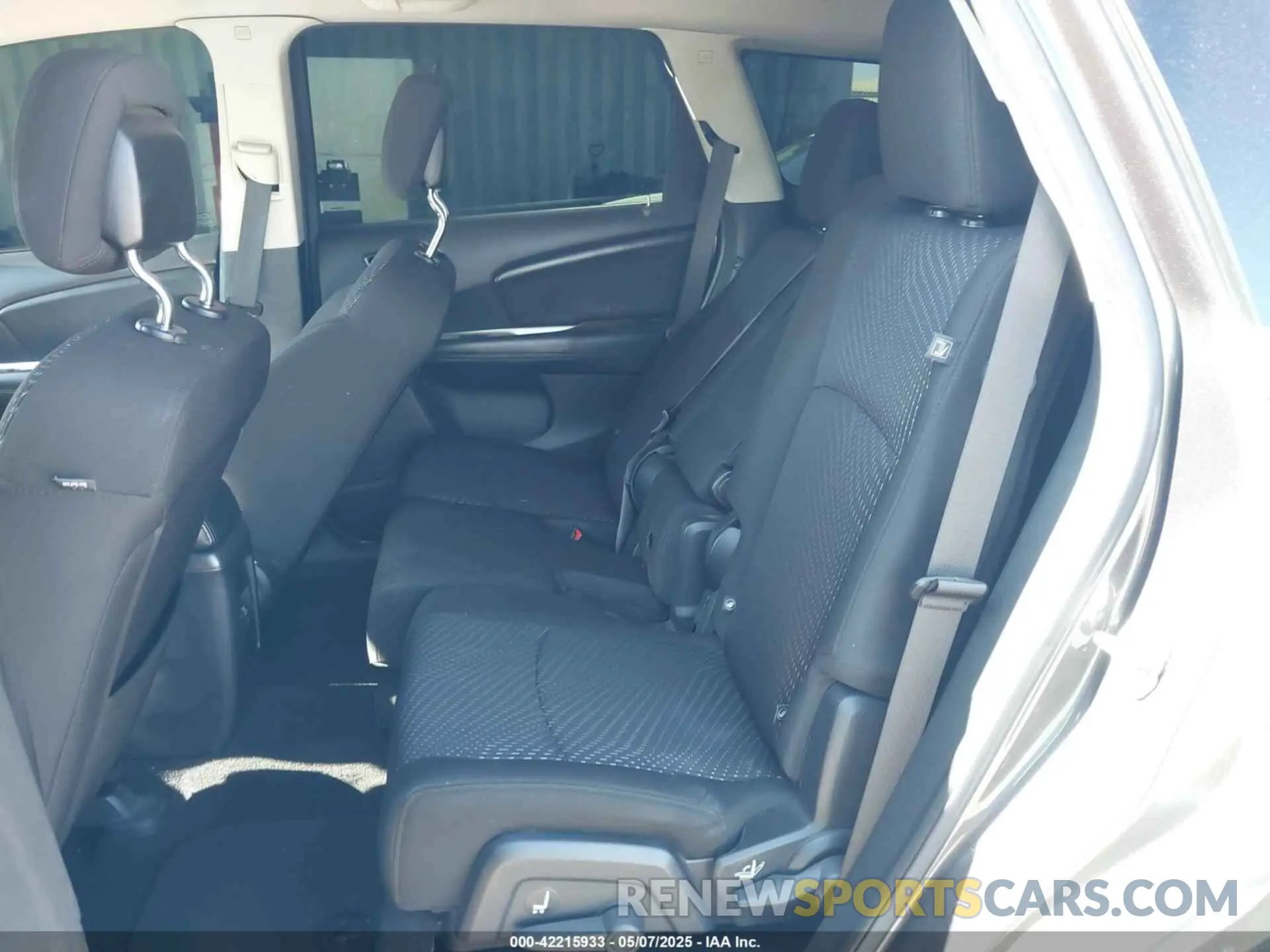 8 fotografías del automóvil dañado 3C4PDCBG7KT875077 DODGE JOURNEY 2019