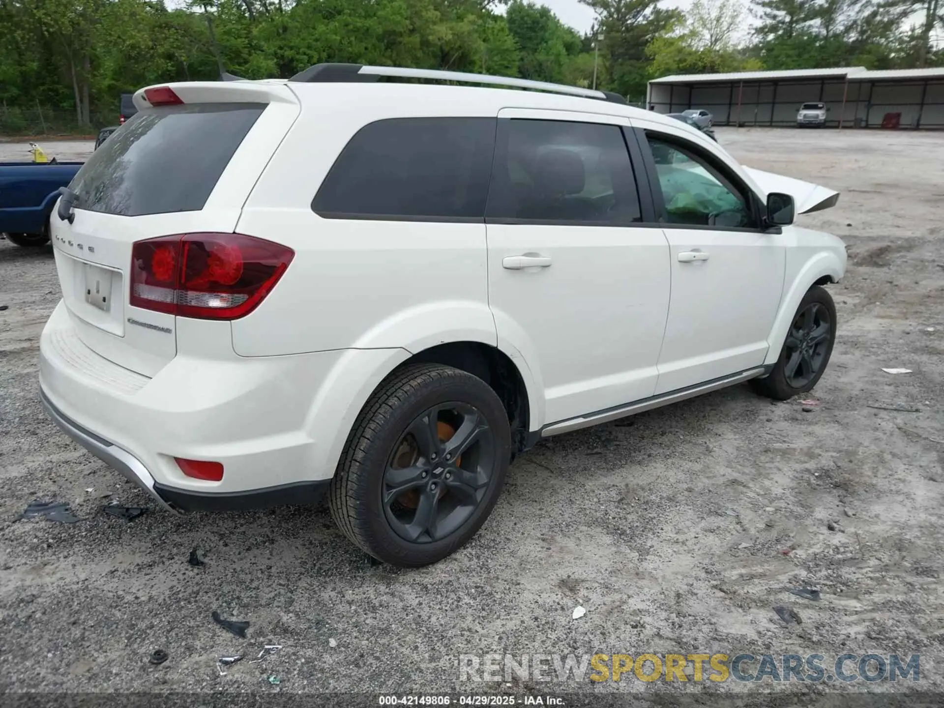 4 fotografías del automóvil dañado 3C4PDCGB4KT779341 DODGE JOURNEY 2019