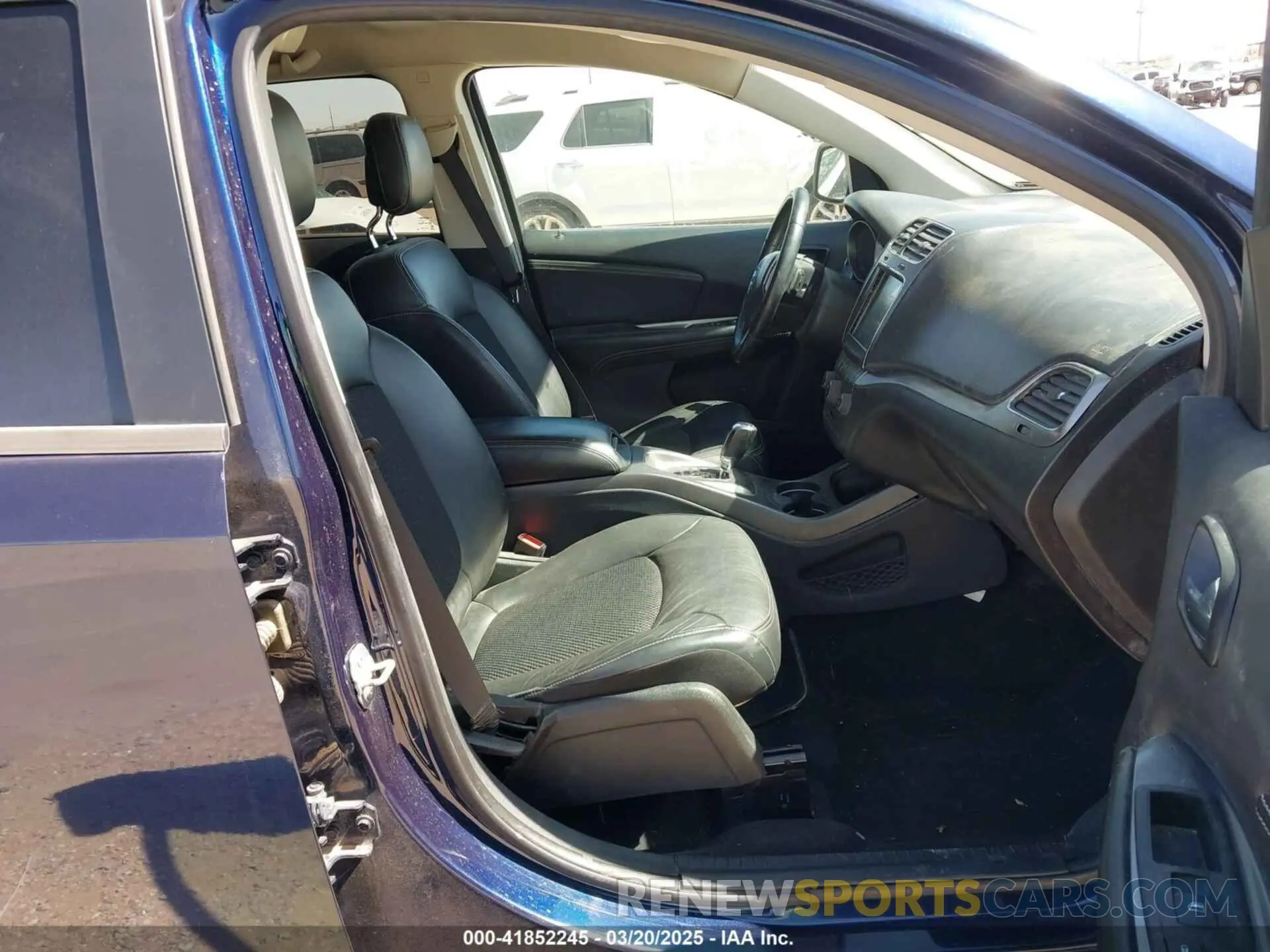5 fotografías del automóvil dañado 3C4PDCGG0KT737485 DODGE JOURNEY 2019