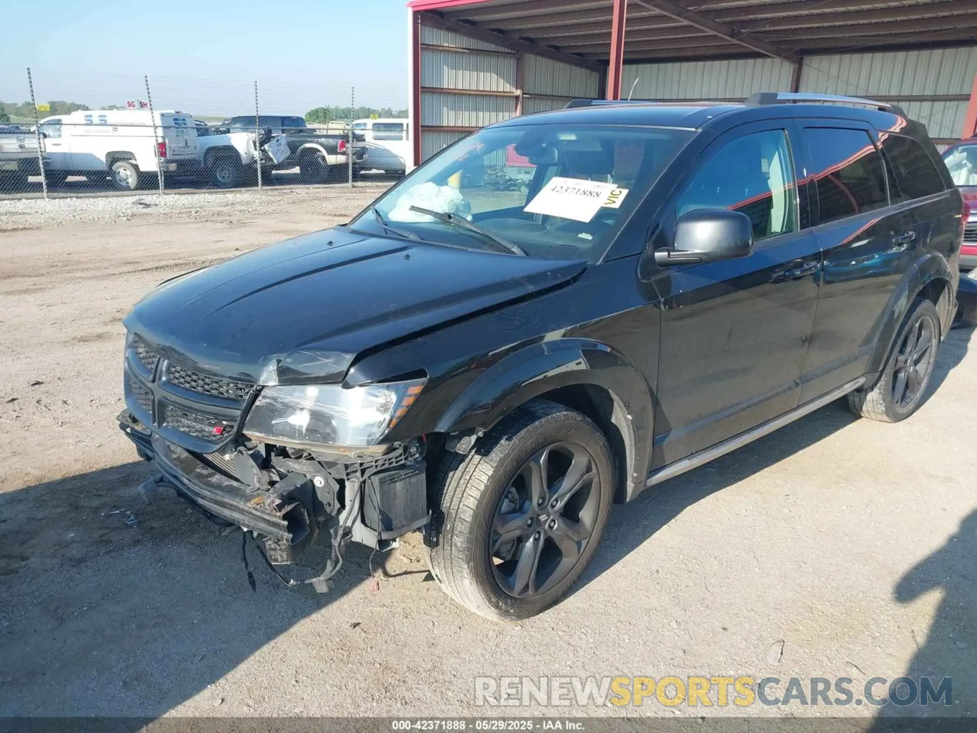 2 fotografías del automóvil dañado 3C4PDCGG1KT783147 DODGE JOURNEY 2019