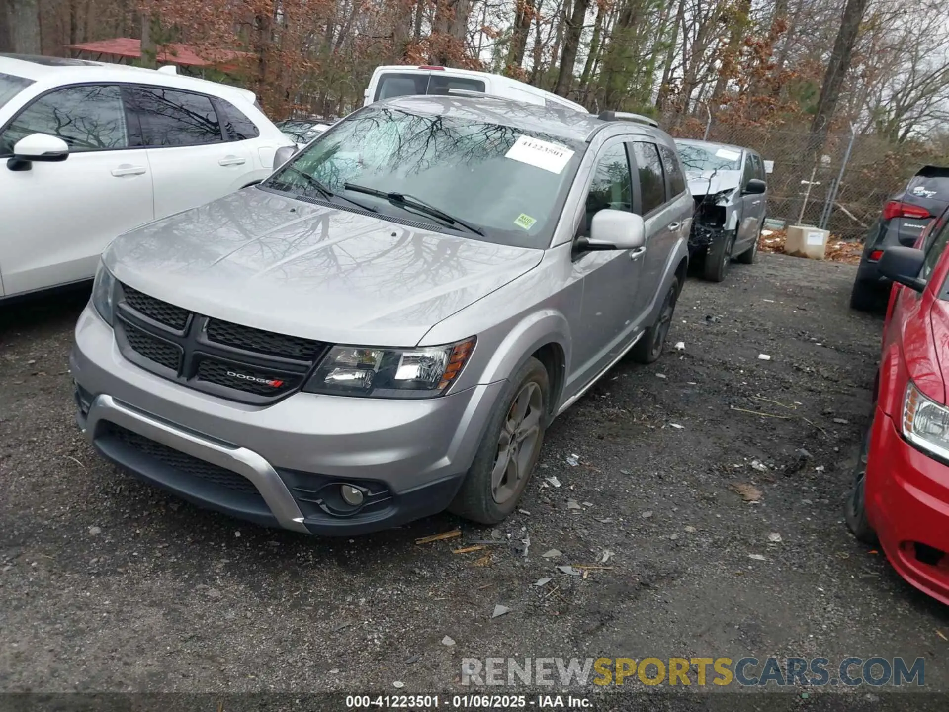 2 fotografías del automóvil dañado 3C4PDCGG3KT717912 DODGE JOURNEY 2019