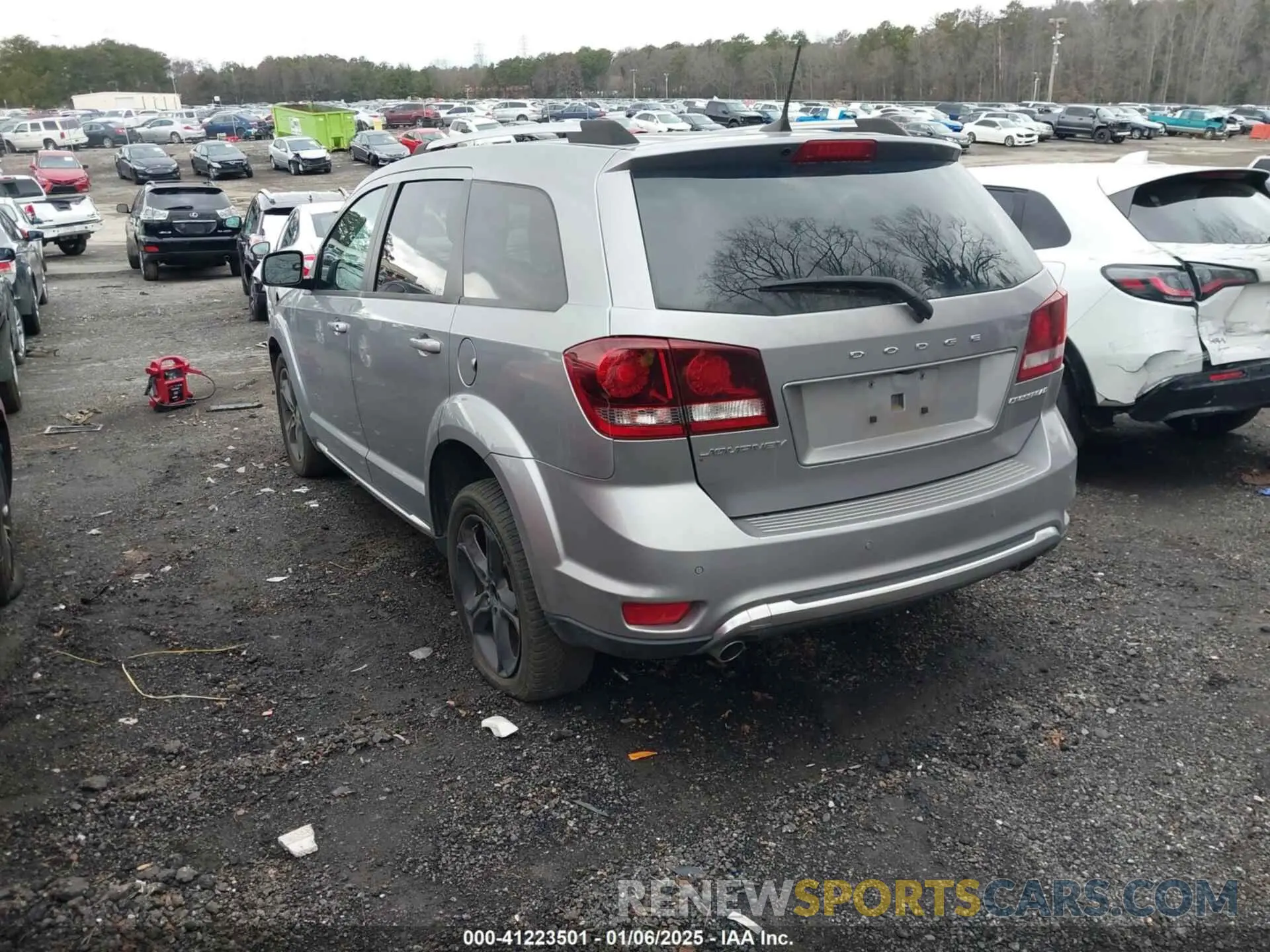 3 fotografías del automóvil dañado 3C4PDCGG3KT717912 DODGE JOURNEY 2019