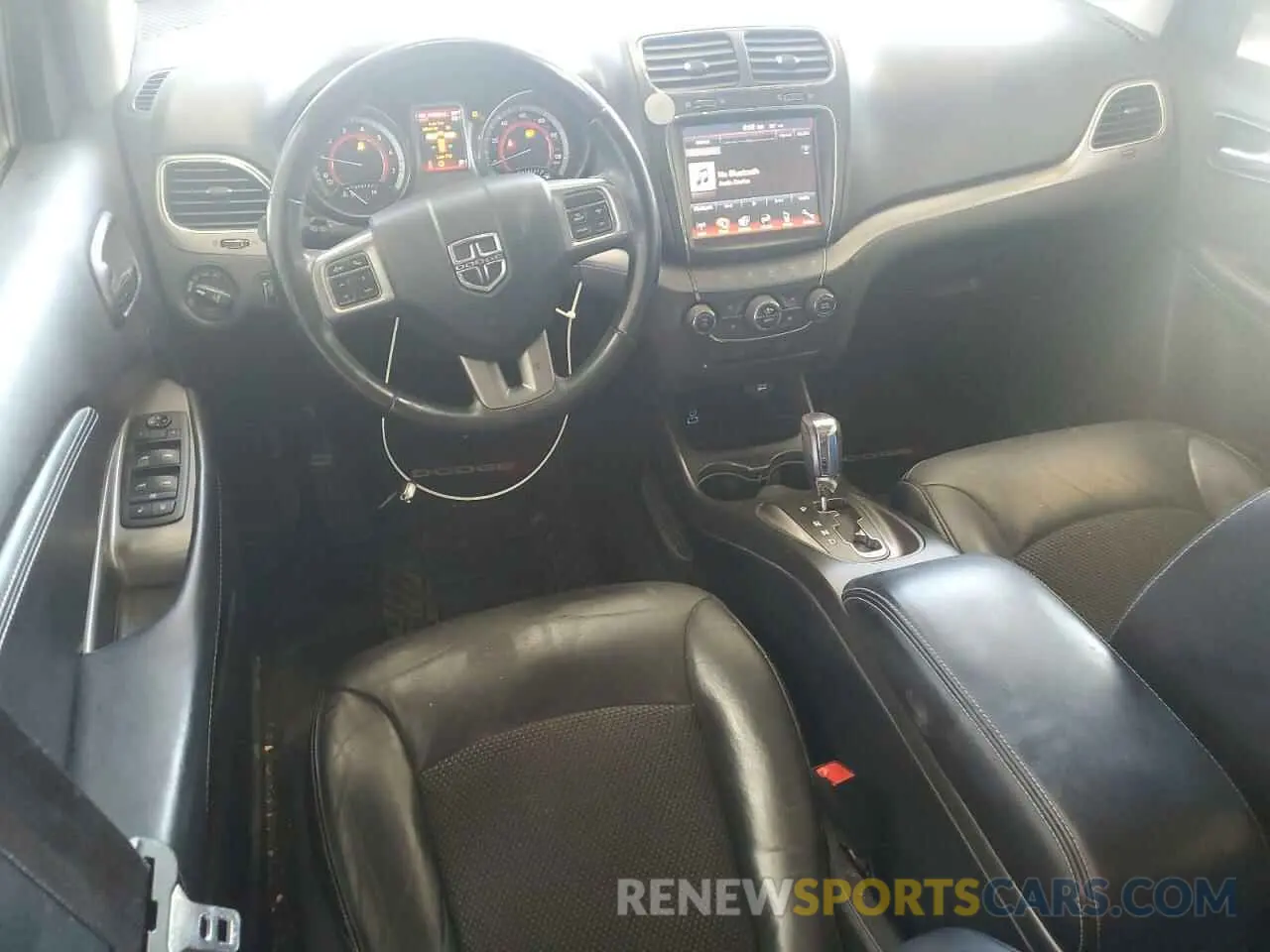 8 fotografías del automóvil dañado 3C4PDCGG8KT717064 DODGE JOURNEY 2019