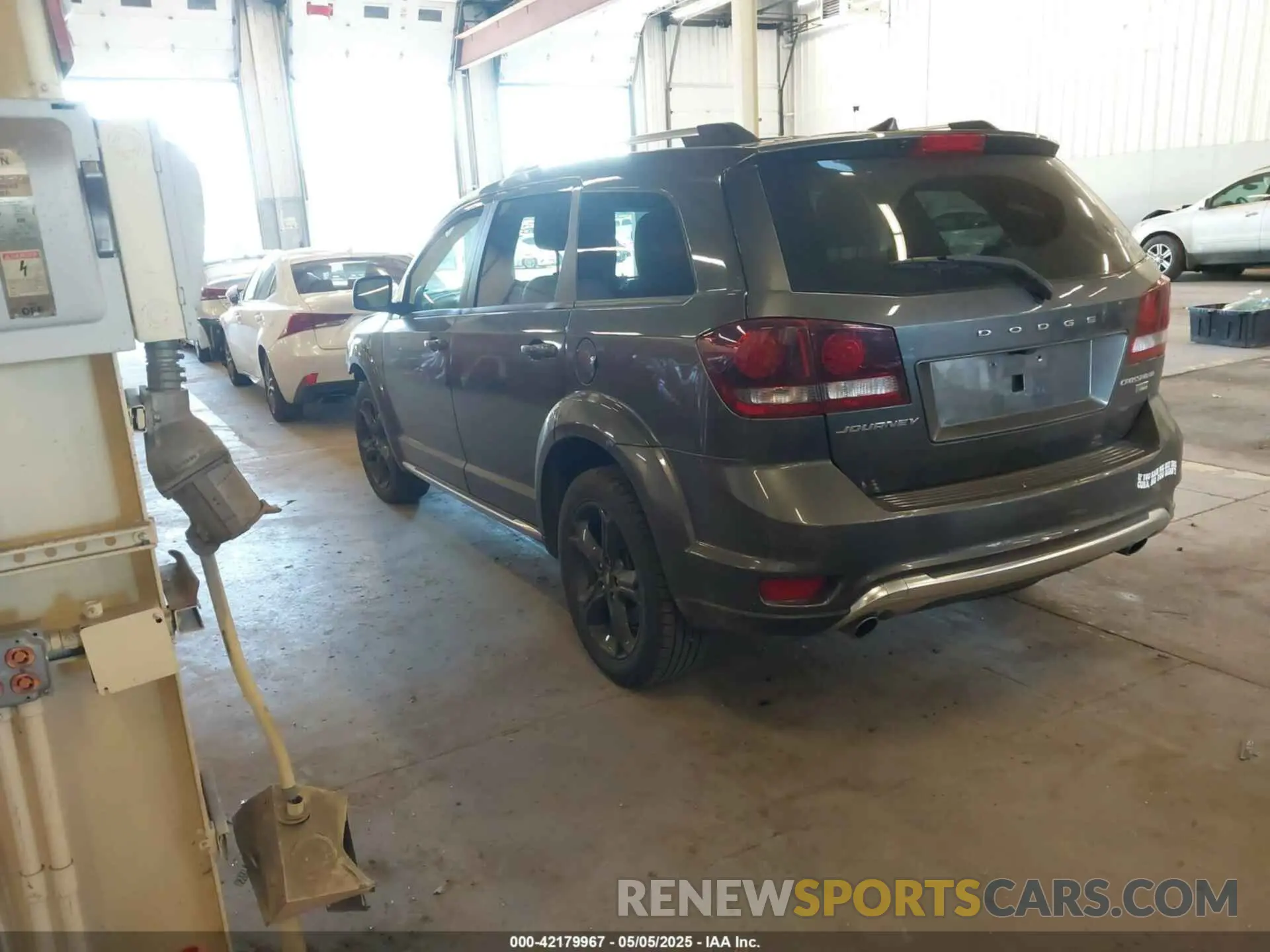 3 fotografías del automóvil dañado 3C4PDCGG9KT717767 DODGE JOURNEY 2019