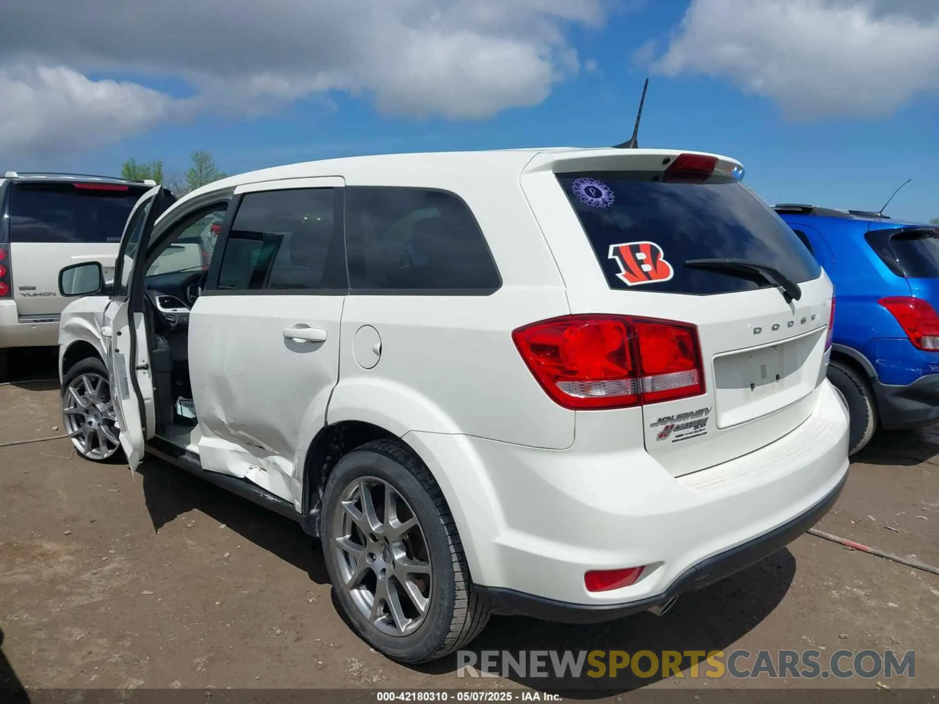 3 fotografías del automóvil dañado 3C4PDDEG1KT687933 DODGE JOURNEY 2019