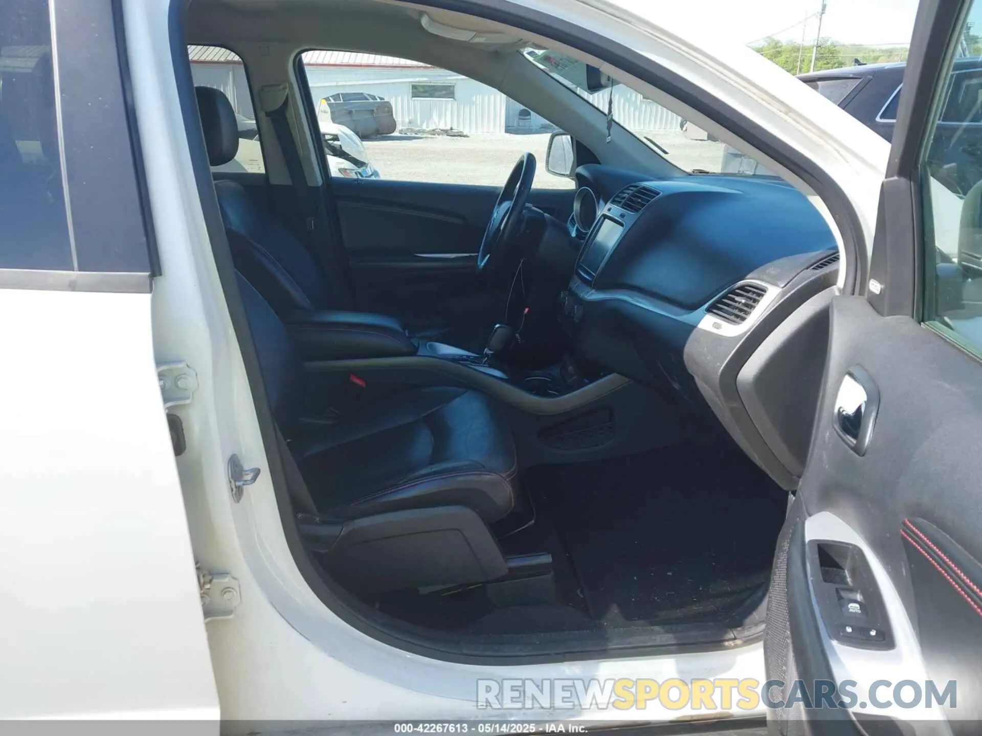 5 fotografías del automóvil dañado 3C4PDDEG5KT721033 DODGE JOURNEY 2019