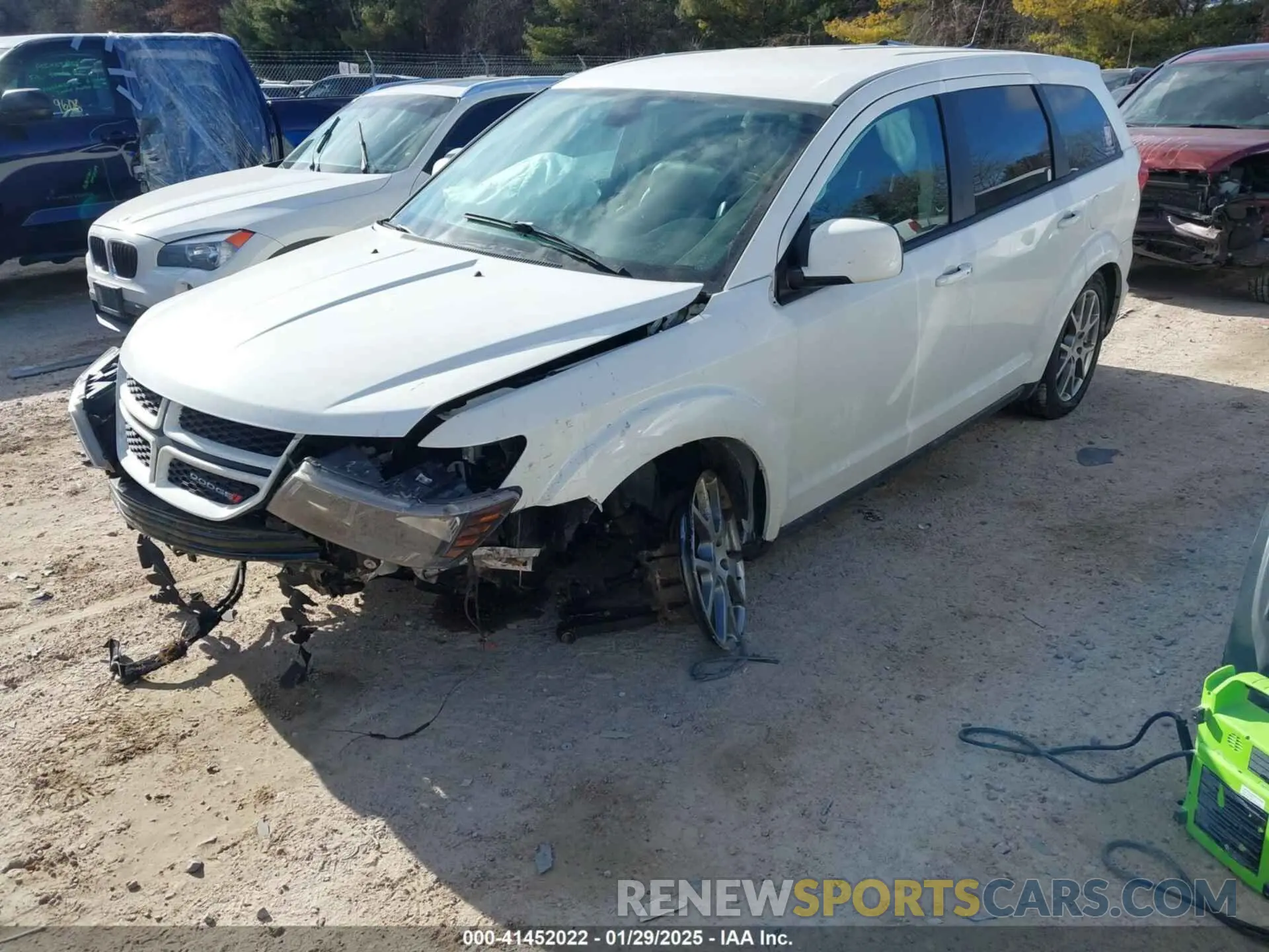 2 fotografías del automóvil dañado 3C4PDDEG9KT770073 DODGE JOURNEY 2019