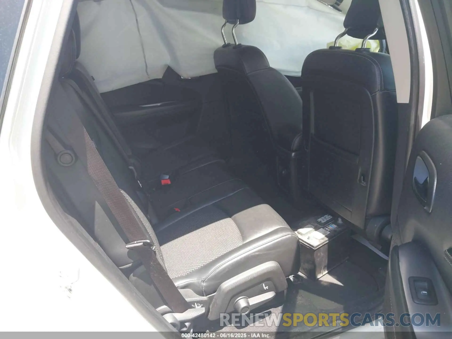 8 fotografías del automóvil dañado 3C4PDDGG2KT810944 DODGE JOURNEY 2019