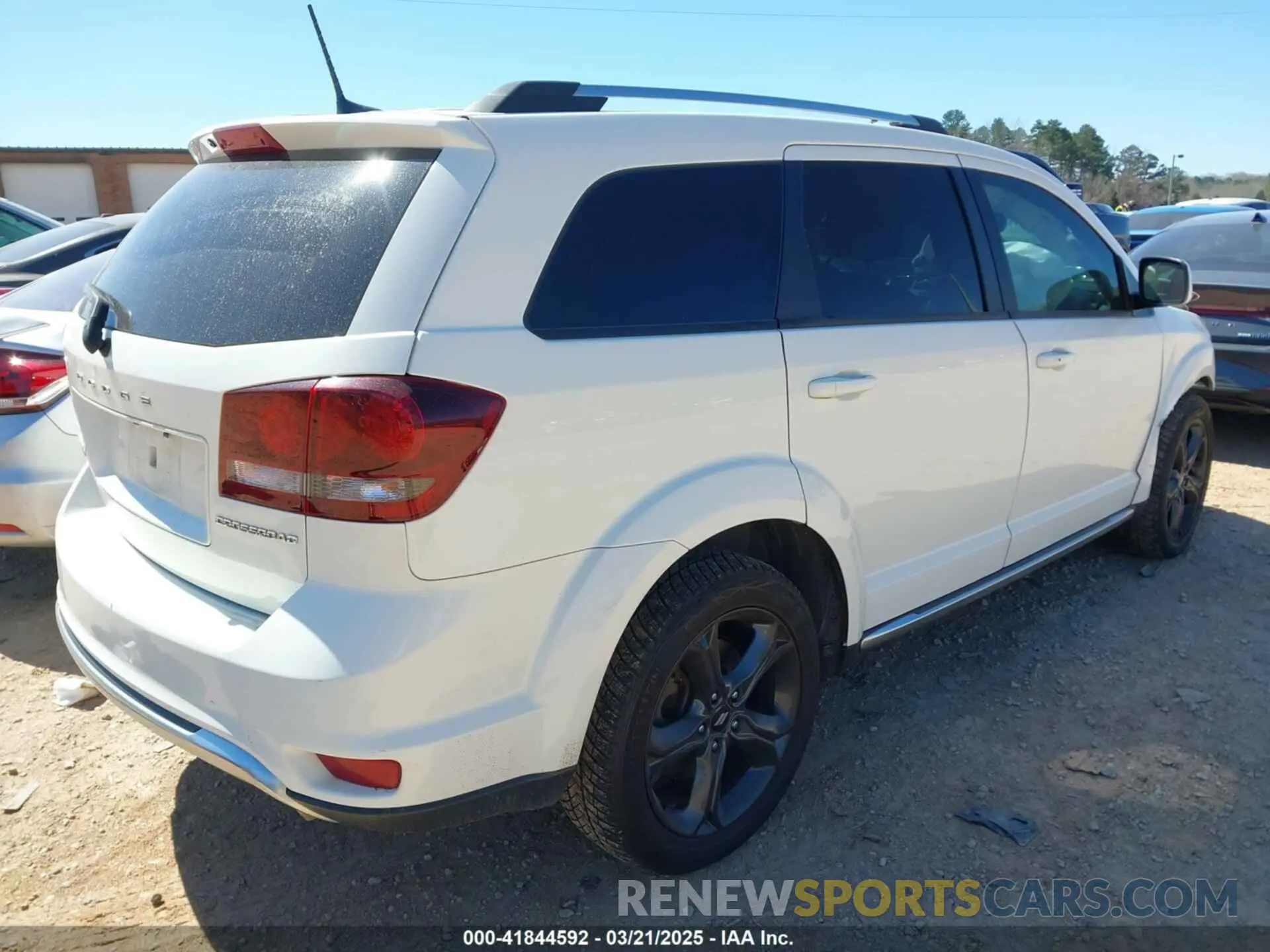 4 fotografías del automóvil dañado 3C4PDDGG9KT848915 DODGE JOURNEY 2019