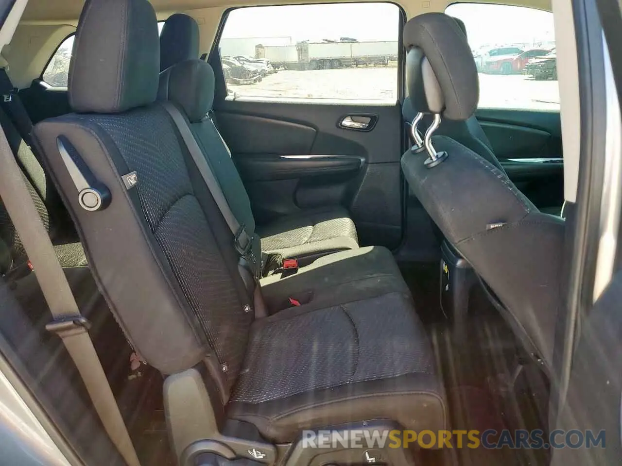 11 fotografías del automóvil dañado 3C4PDCAB0LT274875 DODGE JOURNEY 2020