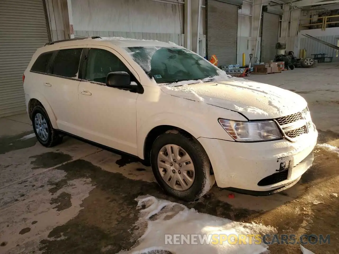 4 fotografías del automóvil dañado 3C4PDCAB1LT275632 DODGE JOURNEY 2020