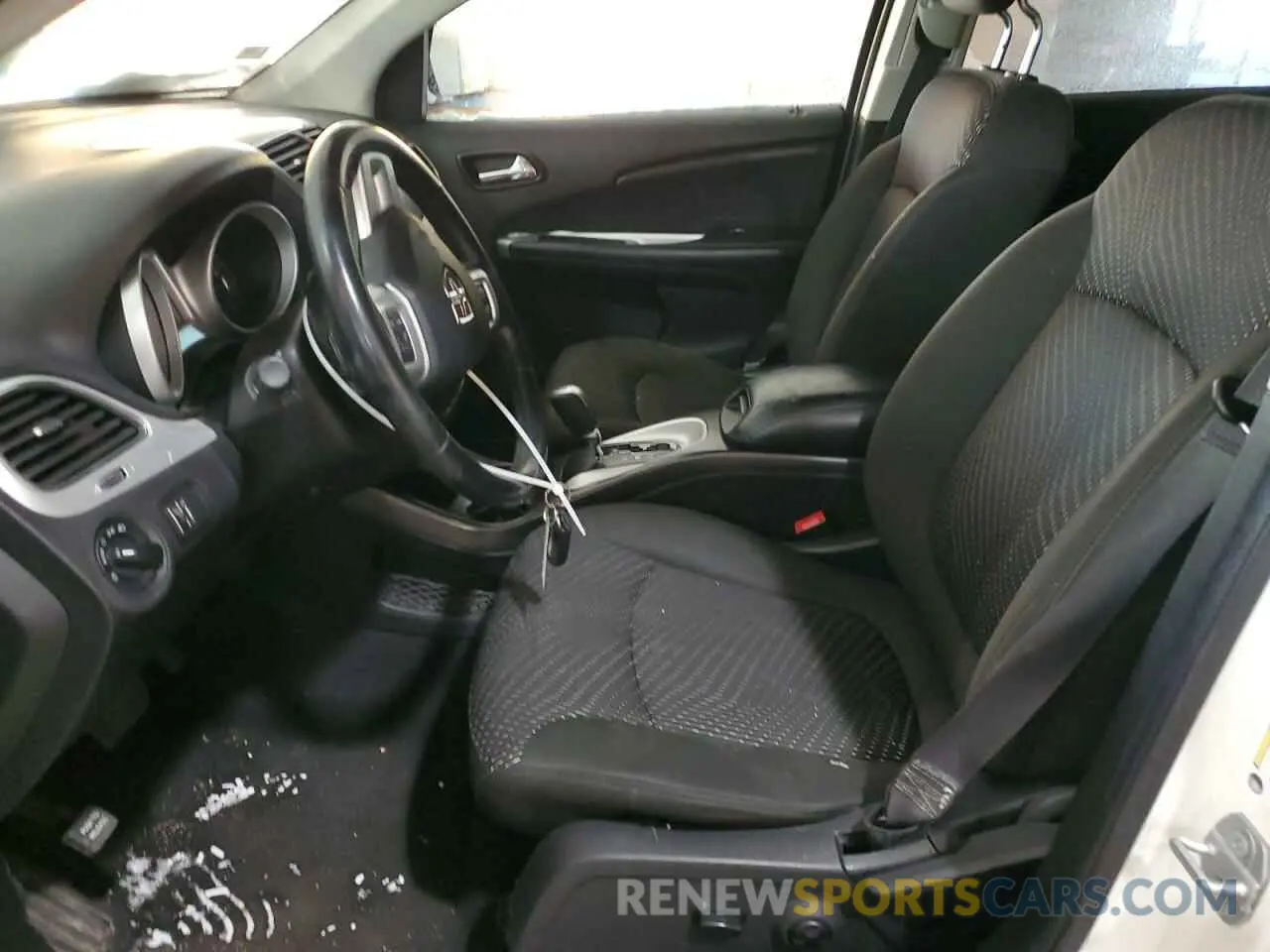 7 fotografías del automóvil dañado 3C4PDCAB1LT275632 DODGE JOURNEY 2020