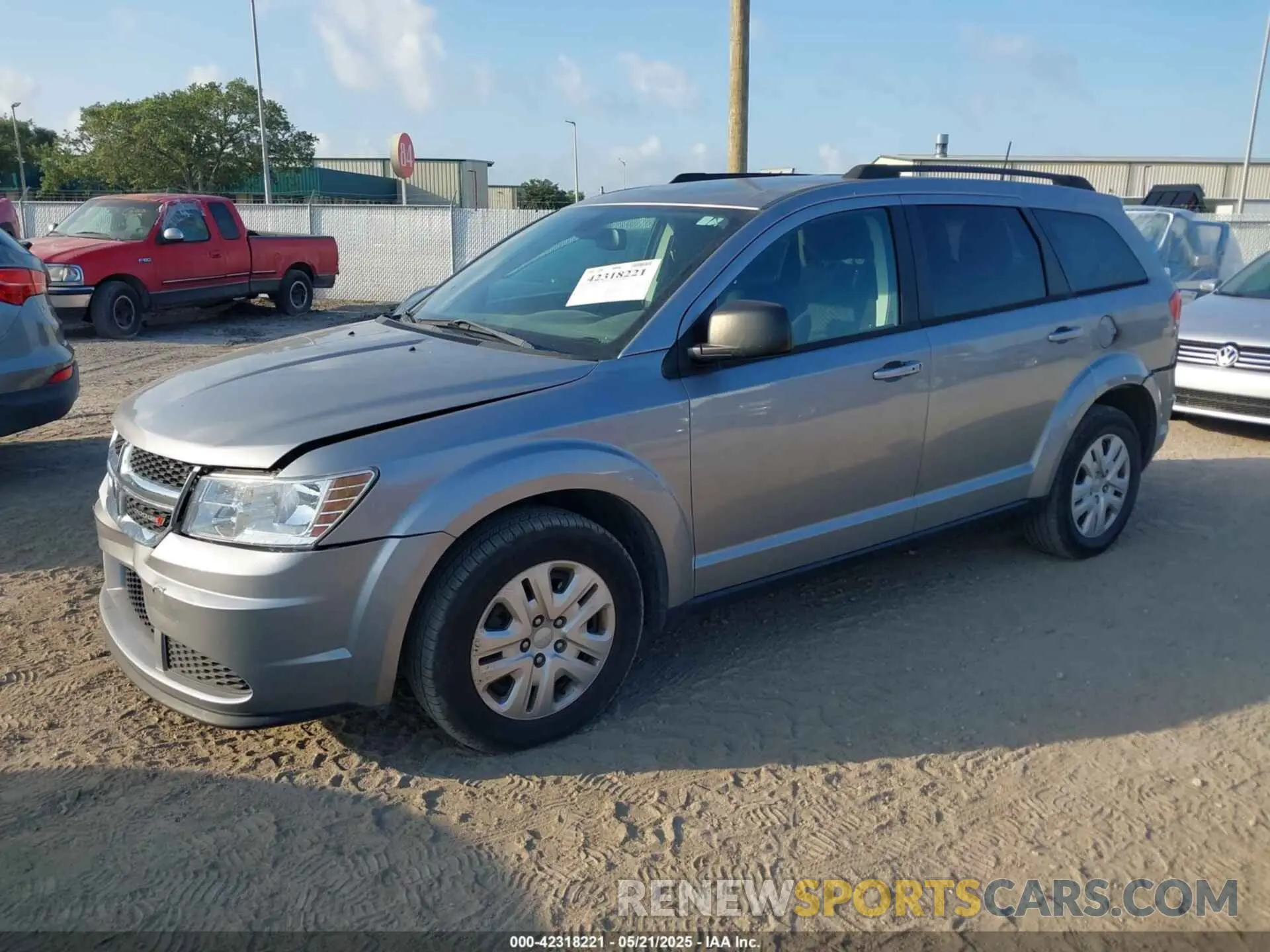 2 fotografías del automóvil dañado 3C4PDCAB2LT270729 DODGE JOURNEY 2020