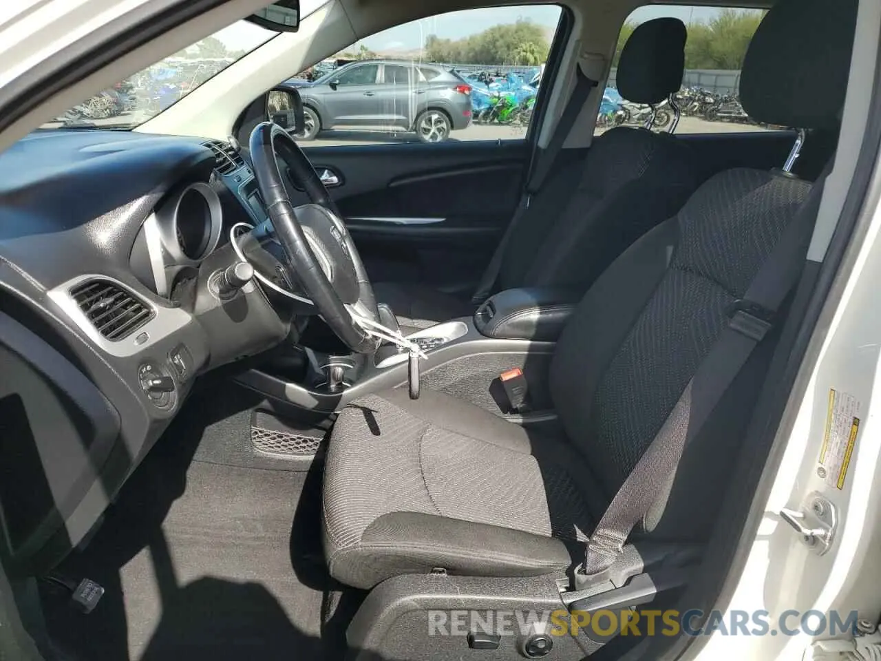 7 fotografías del automóvil dañado 3C4PDCAB2LT271931 DODGE JOURNEY 2020