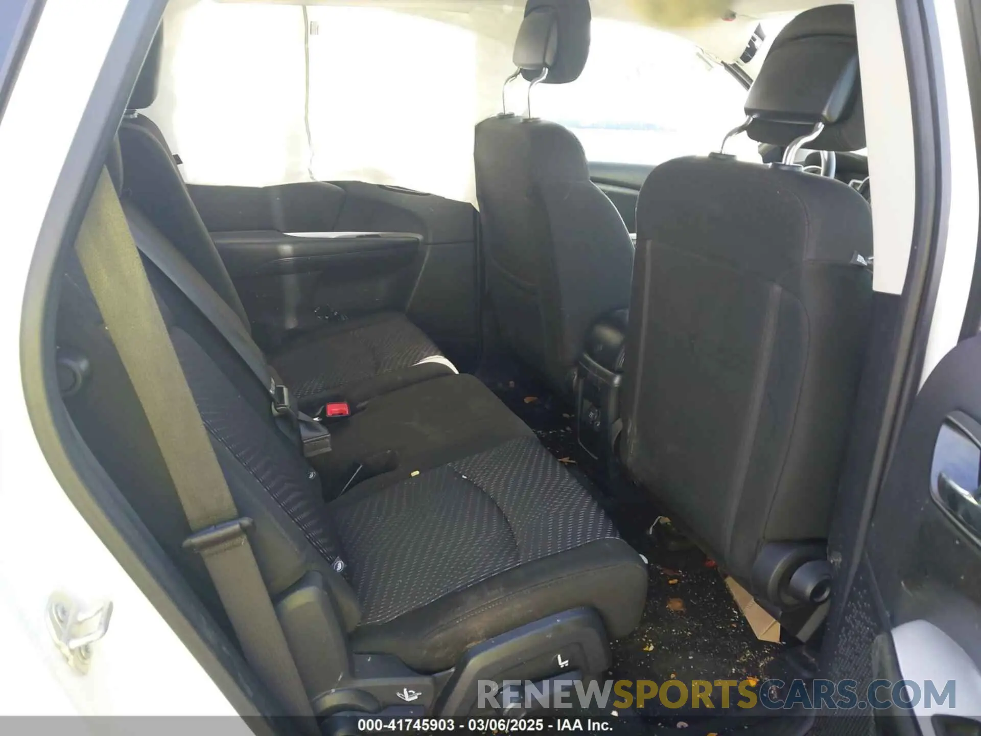 8 fotografías del automóvil dañado 3C4PDCAB2LT275347 DODGE JOURNEY 2020