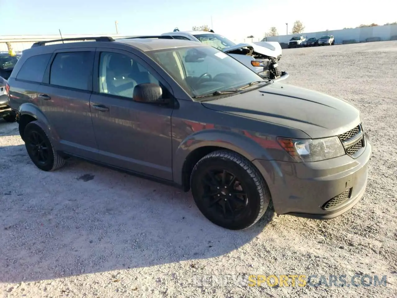 4 fotografías del automóvil dañado 3C4PDCAB2LT276997 DODGE JOURNEY 2020