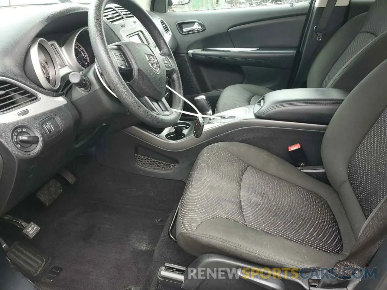 7 fotografías del automóvil dañado 3C4PDCAB5LT180183 DODGE JOURNEY 2020