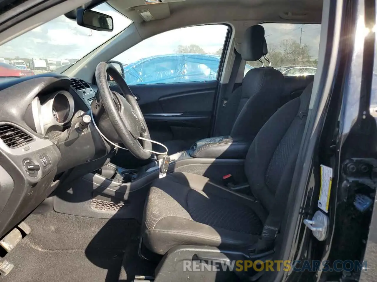 7 fotografías del automóvil dañado 3C4PDCAB5LT259479 DODGE JOURNEY 2020