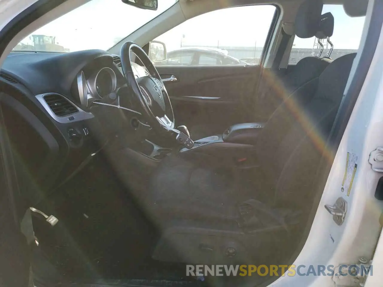 7 fotografías del automóvil dañado 3C4PDCAB5LT265380 DODGE JOURNEY 2020