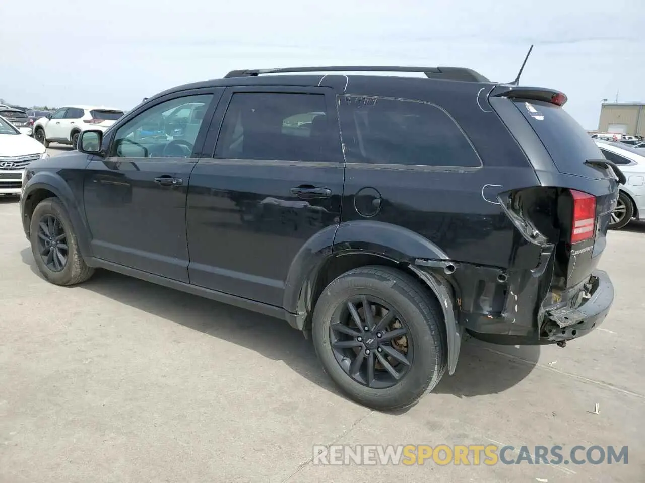 2 fotografías del automóvil dañado 3C4PDCAB5LT277982 DODGE JOURNEY 2020