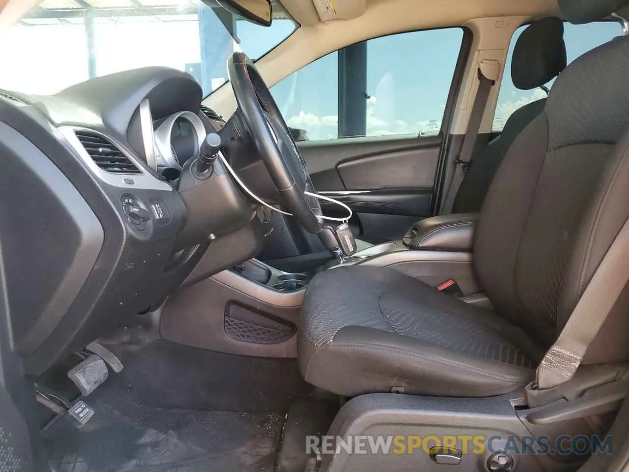 7 fotografías del automóvil dañado 3C4PDCAB5LT280526 DODGE JOURNEY 2020