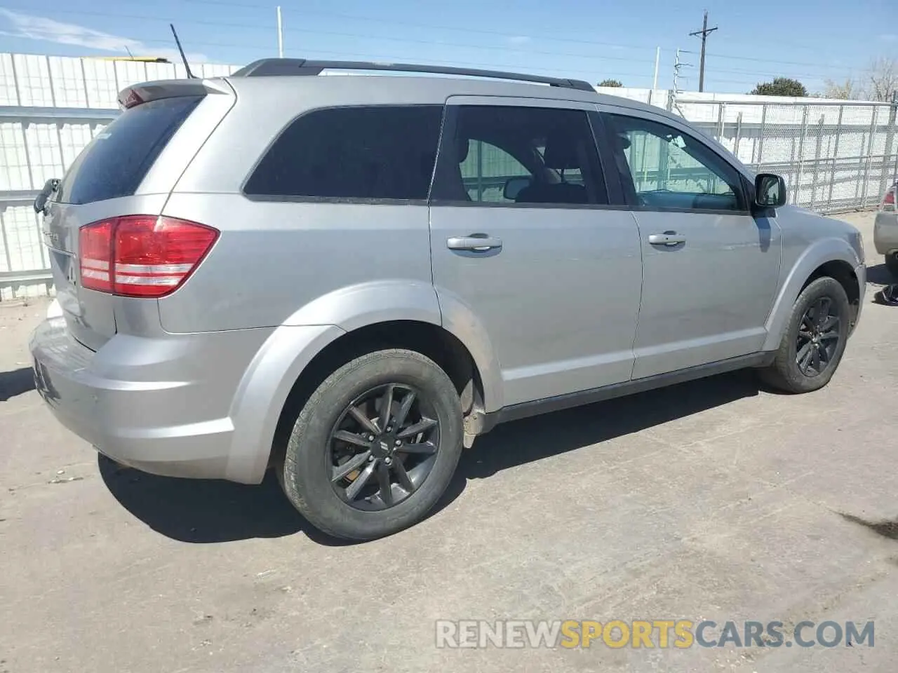 3 fotografías del automóvil dañado 3C4PDCAB7LT182100 DODGE JOURNEY 2020