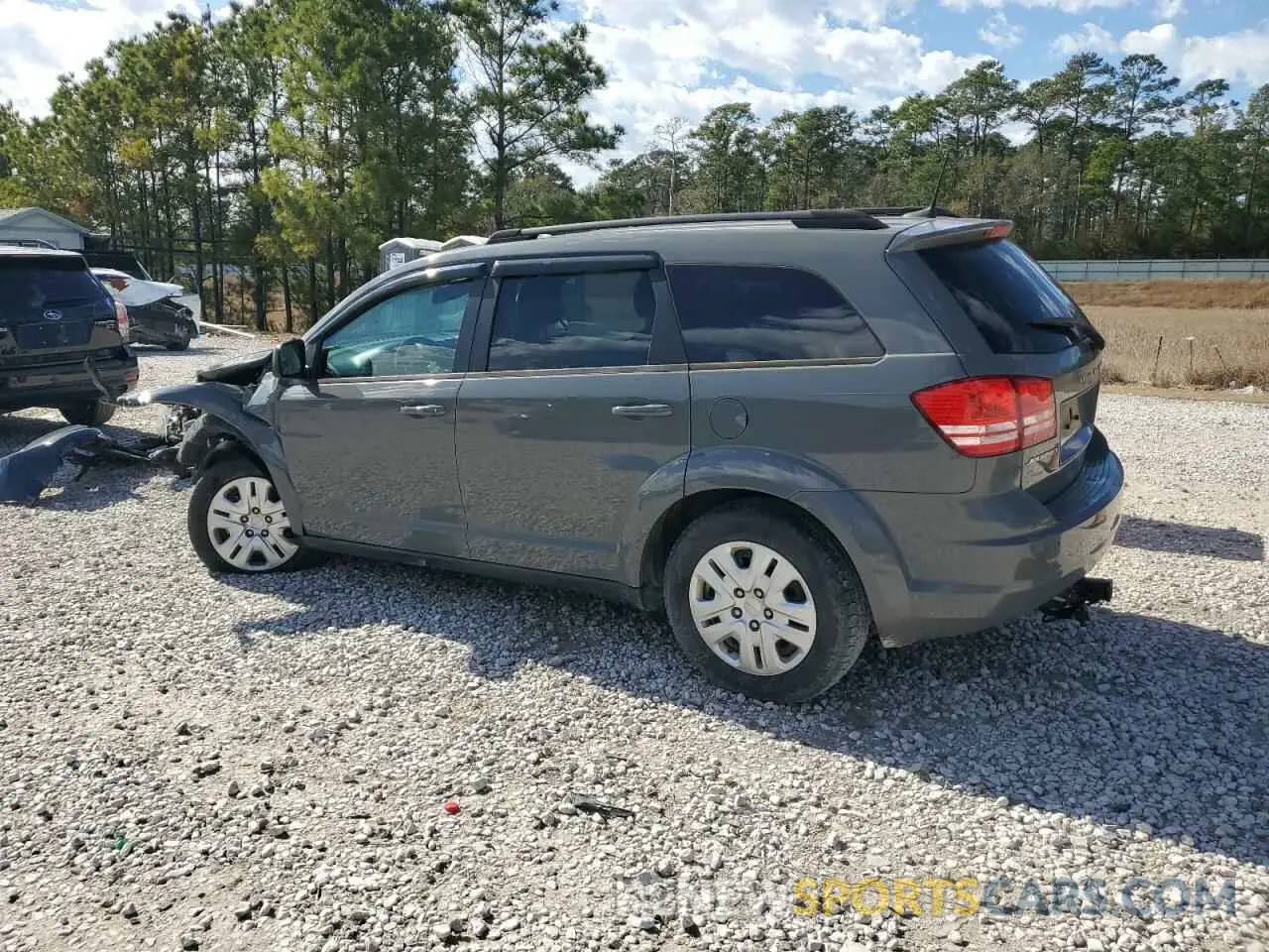 2 fotografías del automóvil dañado 3C4PDCAB7LT226273 DODGE JOURNEY 2020