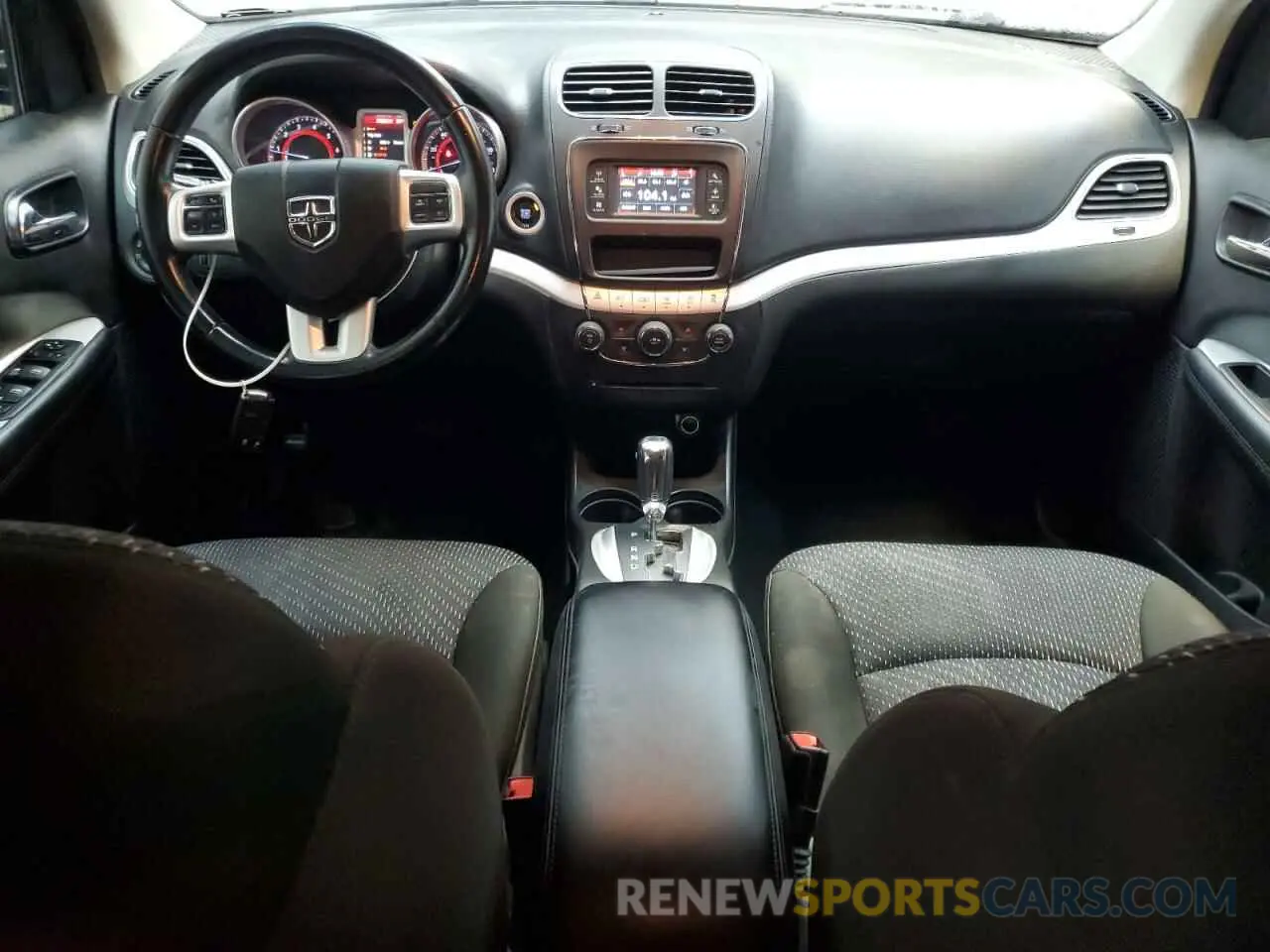 8 fotografías del automóvil dañado 3C4PDCAB7LT260830 DODGE JOURNEY 2020