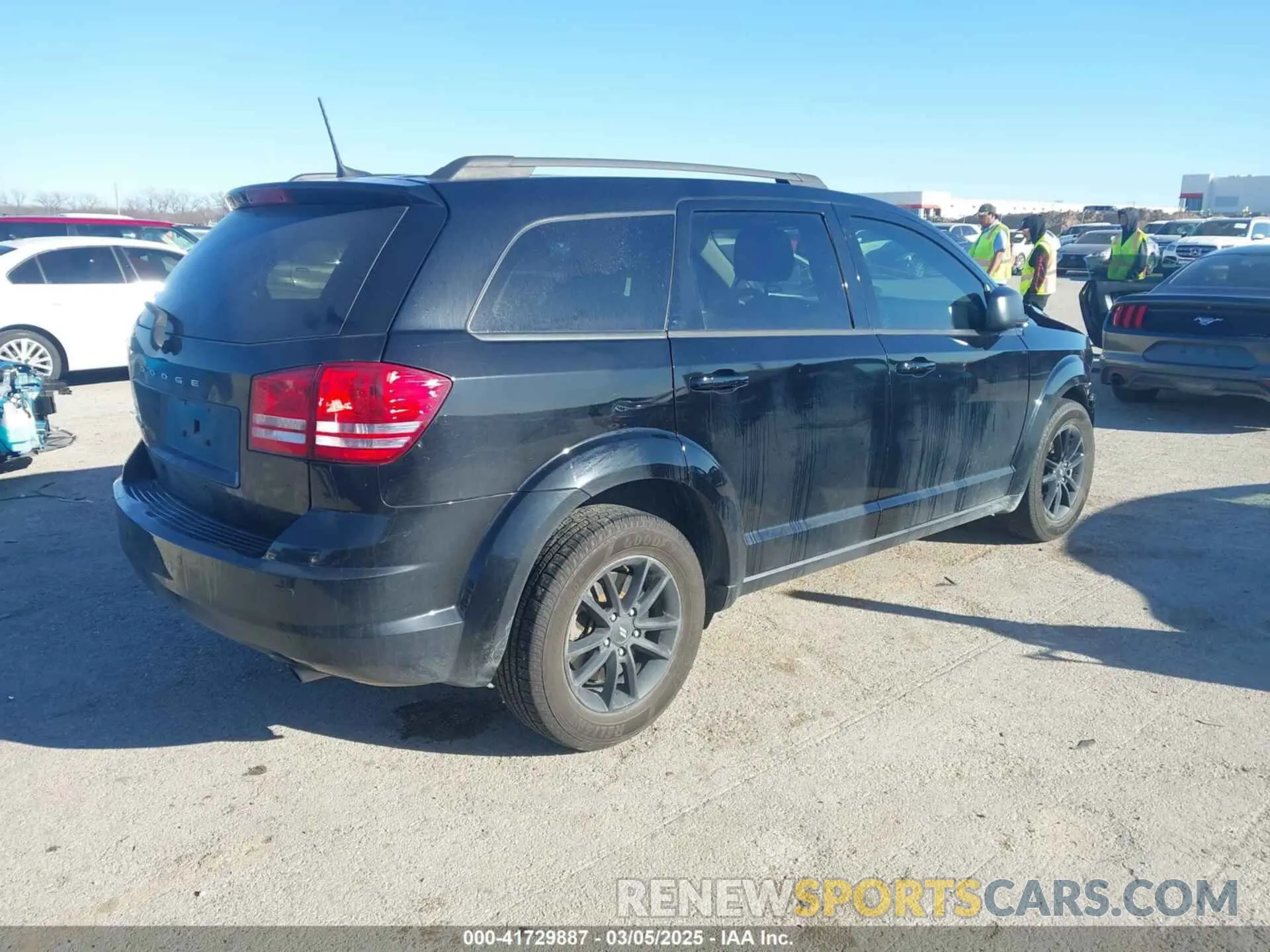 4 fotografías del automóvil dañado 3C4PDCAB7LT277627 DODGE JOURNEY 2020