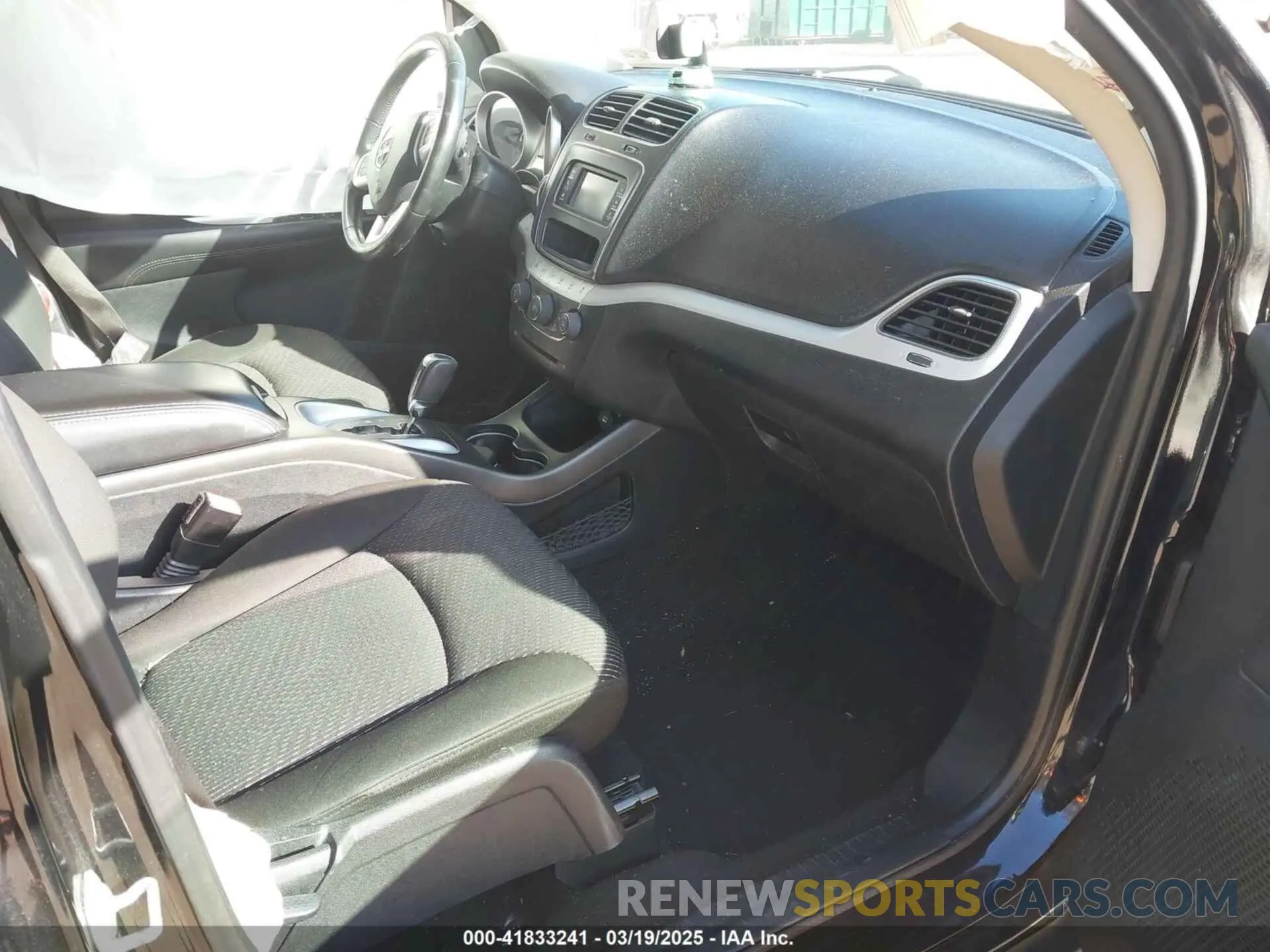 5 fotografías del automóvil dañado 3C4PDCAB8LT271979 DODGE JOURNEY 2020