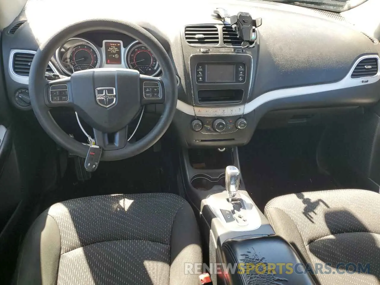 8 fotografías del automóvil dañado 3C4PDCAB8LT274820 DODGE JOURNEY 2020