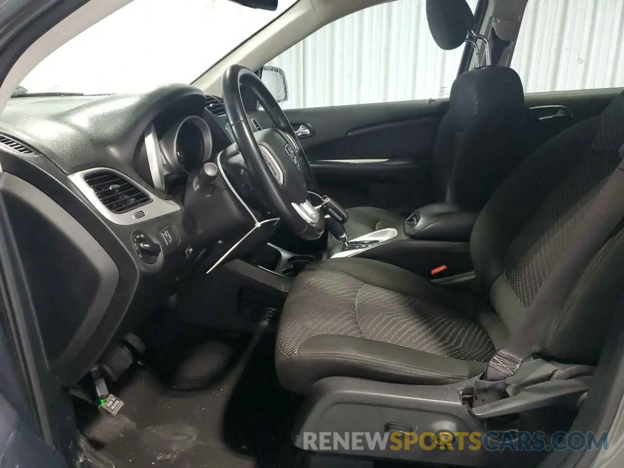 7 fotografías del automóvil dañado 3C4PDCAB9LT254544 DODGE JOURNEY 2020
