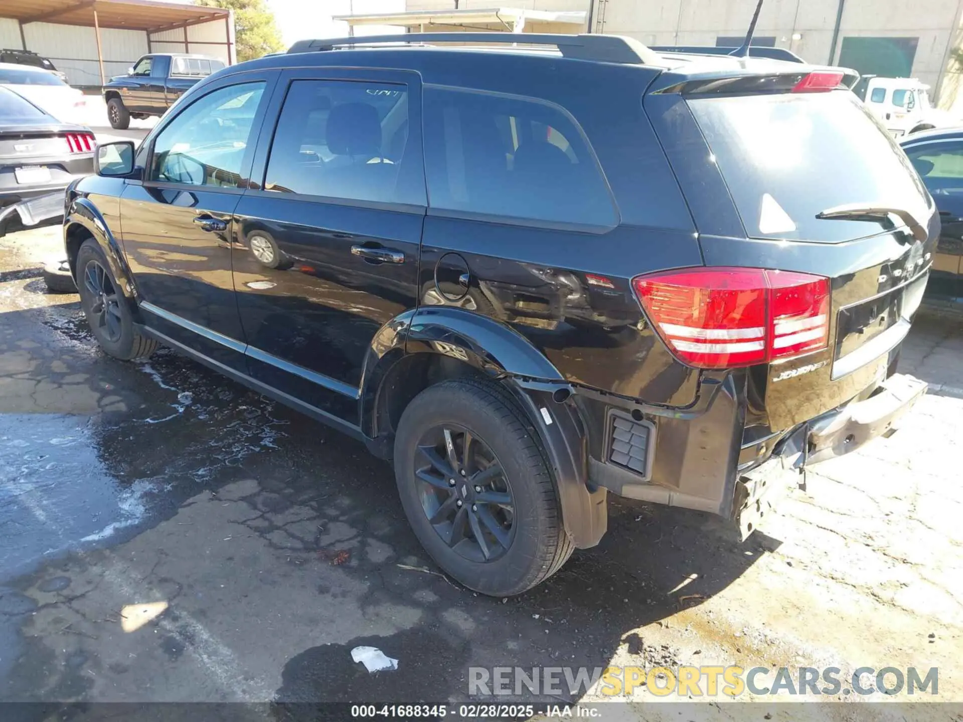 3 fotografías del automóvil dañado 3C4PDCAB9LT261820 DODGE JOURNEY 2020
