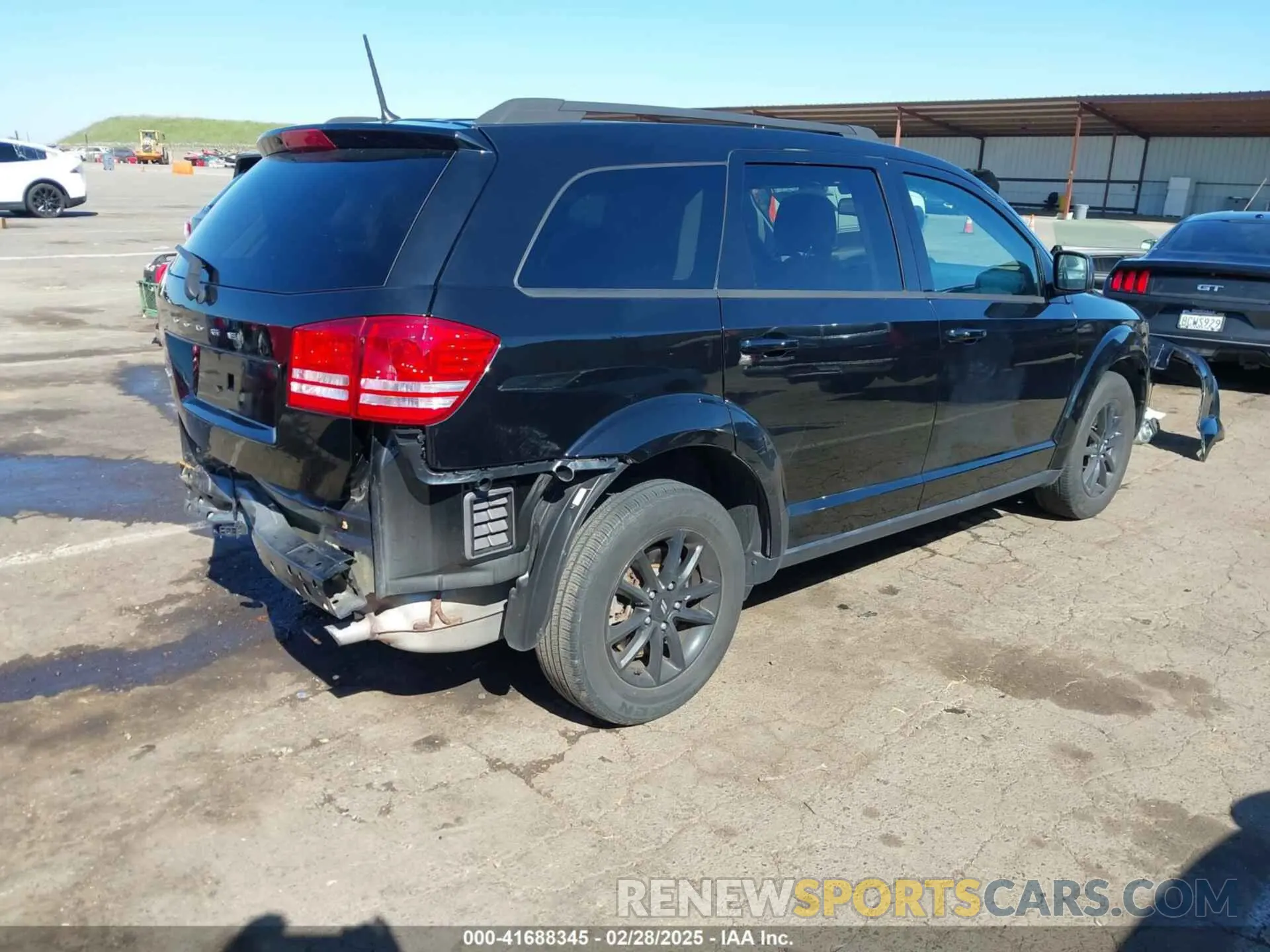 4 fotografías del automóvil dañado 3C4PDCAB9LT261820 DODGE JOURNEY 2020