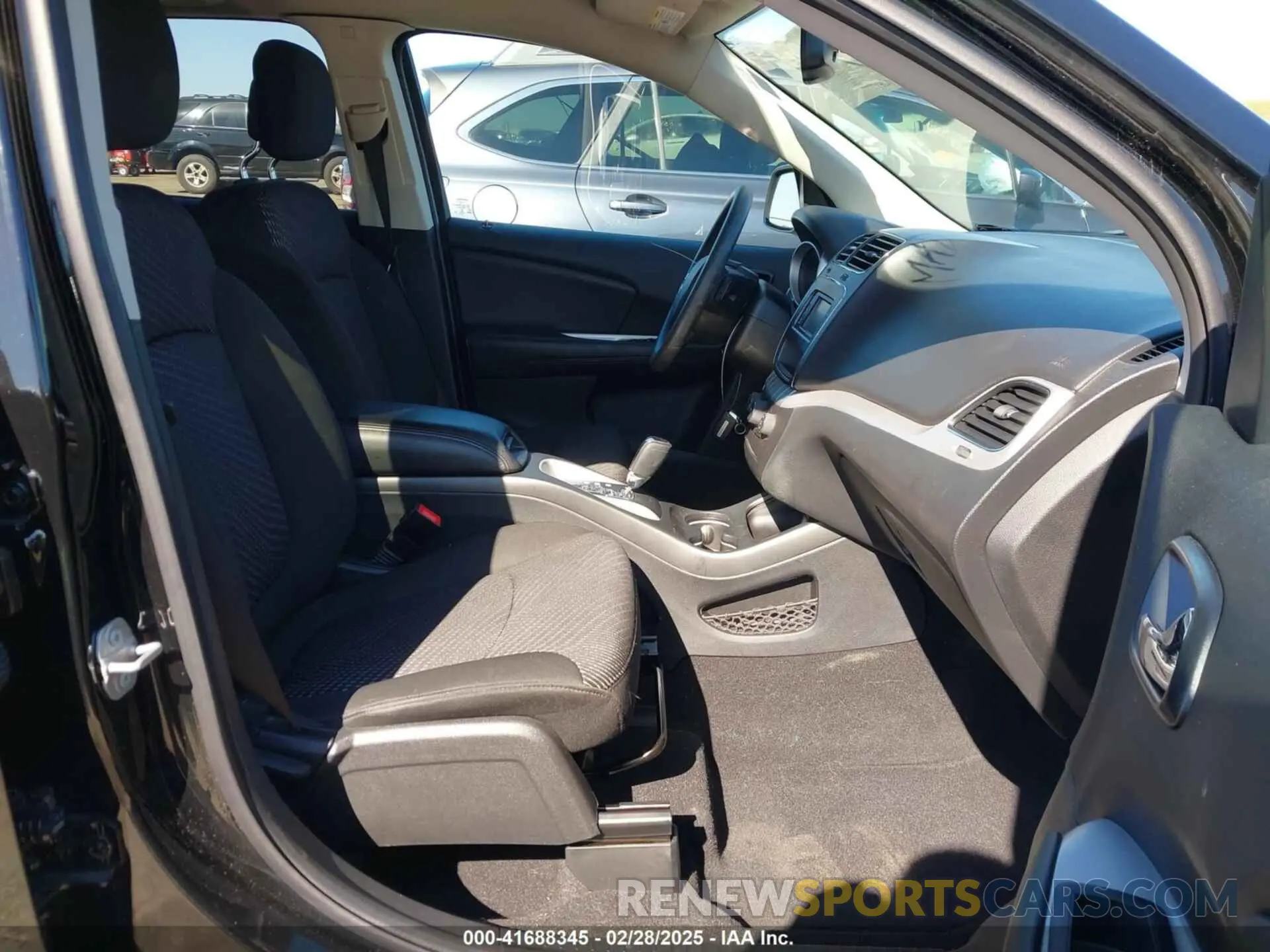 5 fotografías del automóvil dañado 3C4PDCAB9LT261820 DODGE JOURNEY 2020