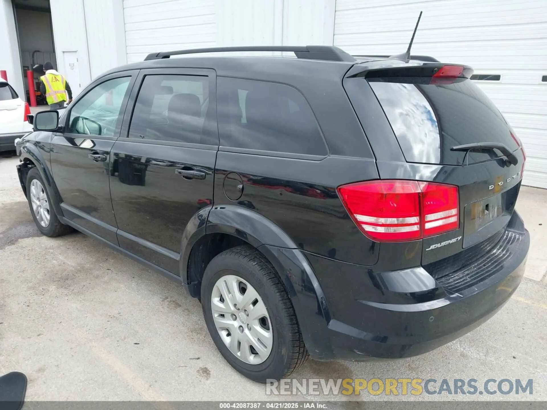 3 fotografías del automóvil dañado 3C4PDCABXLT274611 DODGE JOURNEY 2020