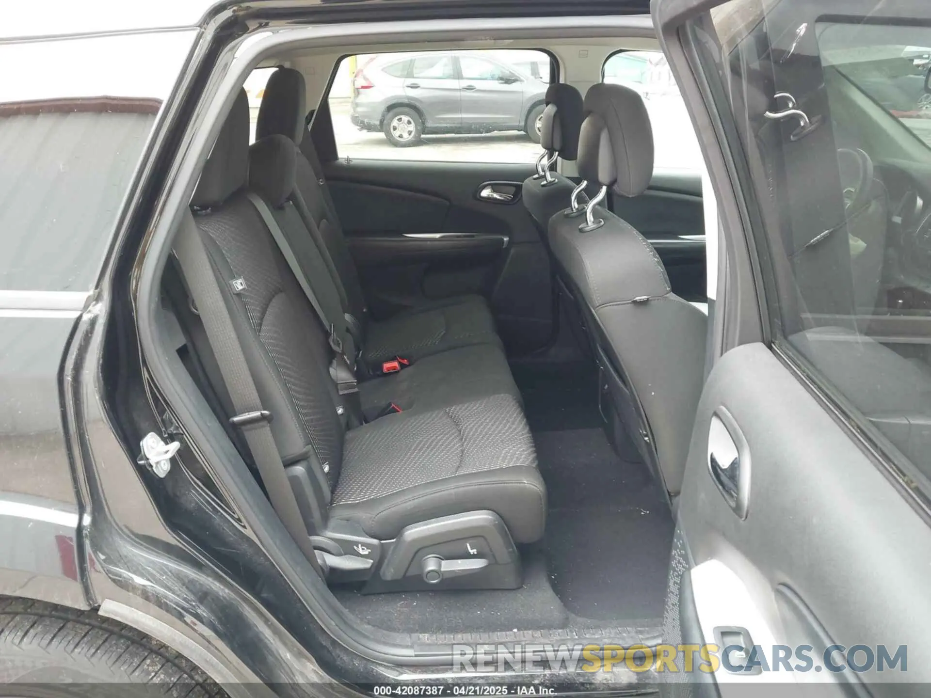 8 fotografías del automóvil dañado 3C4PDCABXLT274611 DODGE JOURNEY 2020