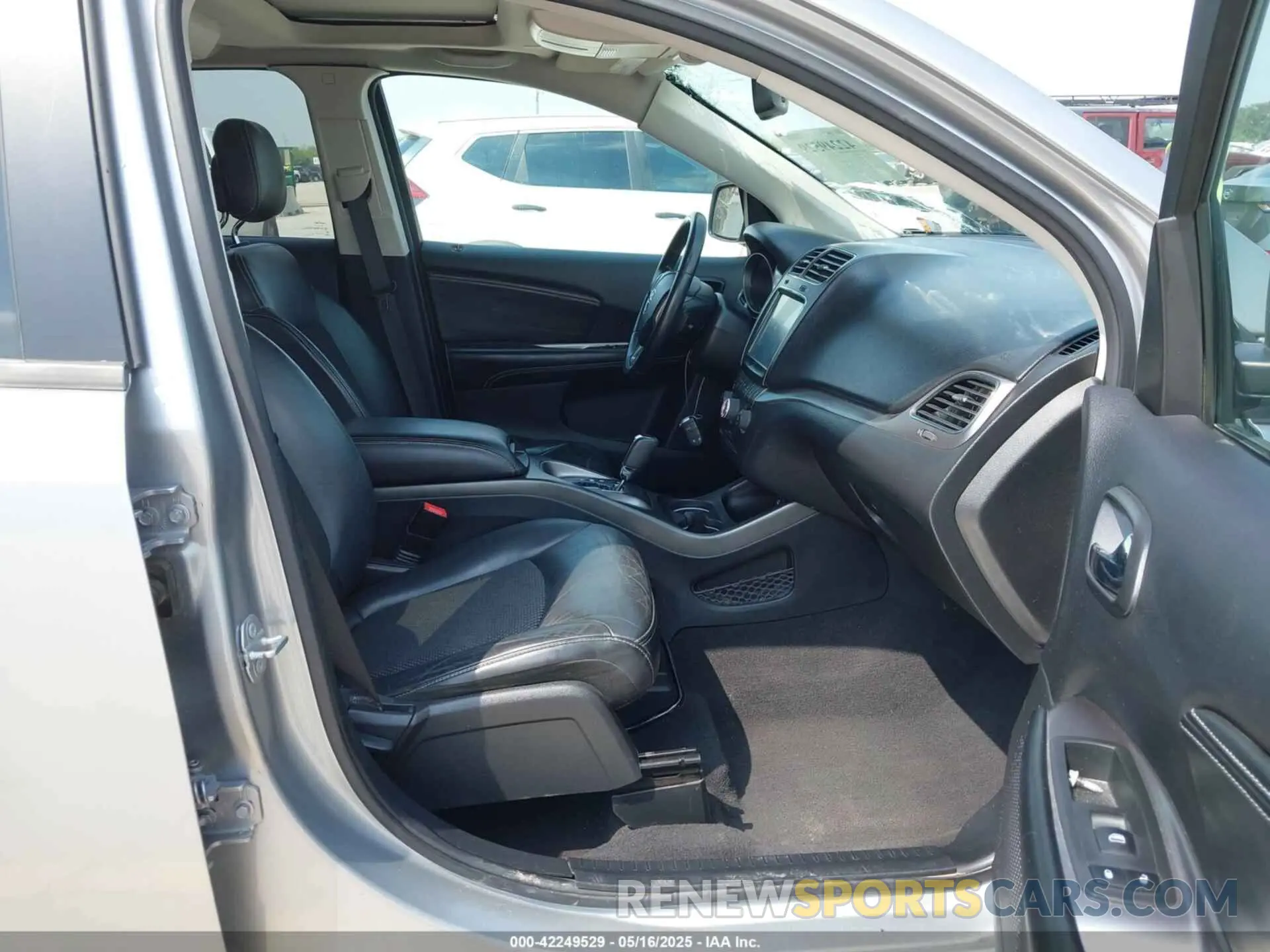 5 fotografías del automóvil dañado 3C4PDCGB4LT231678 DODGE JOURNEY 2020